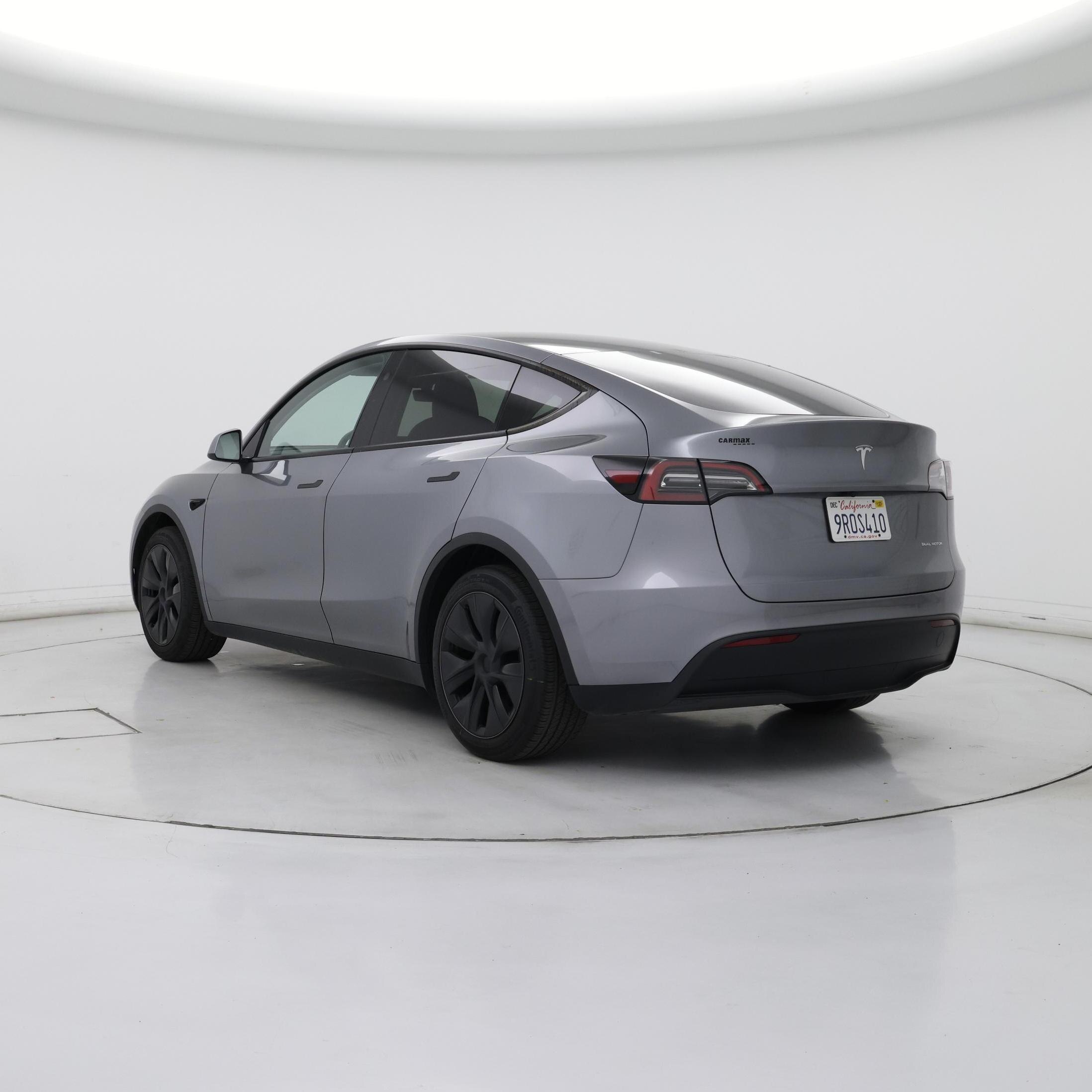 Thumbnail: 2025 Tesla Model Y - 2