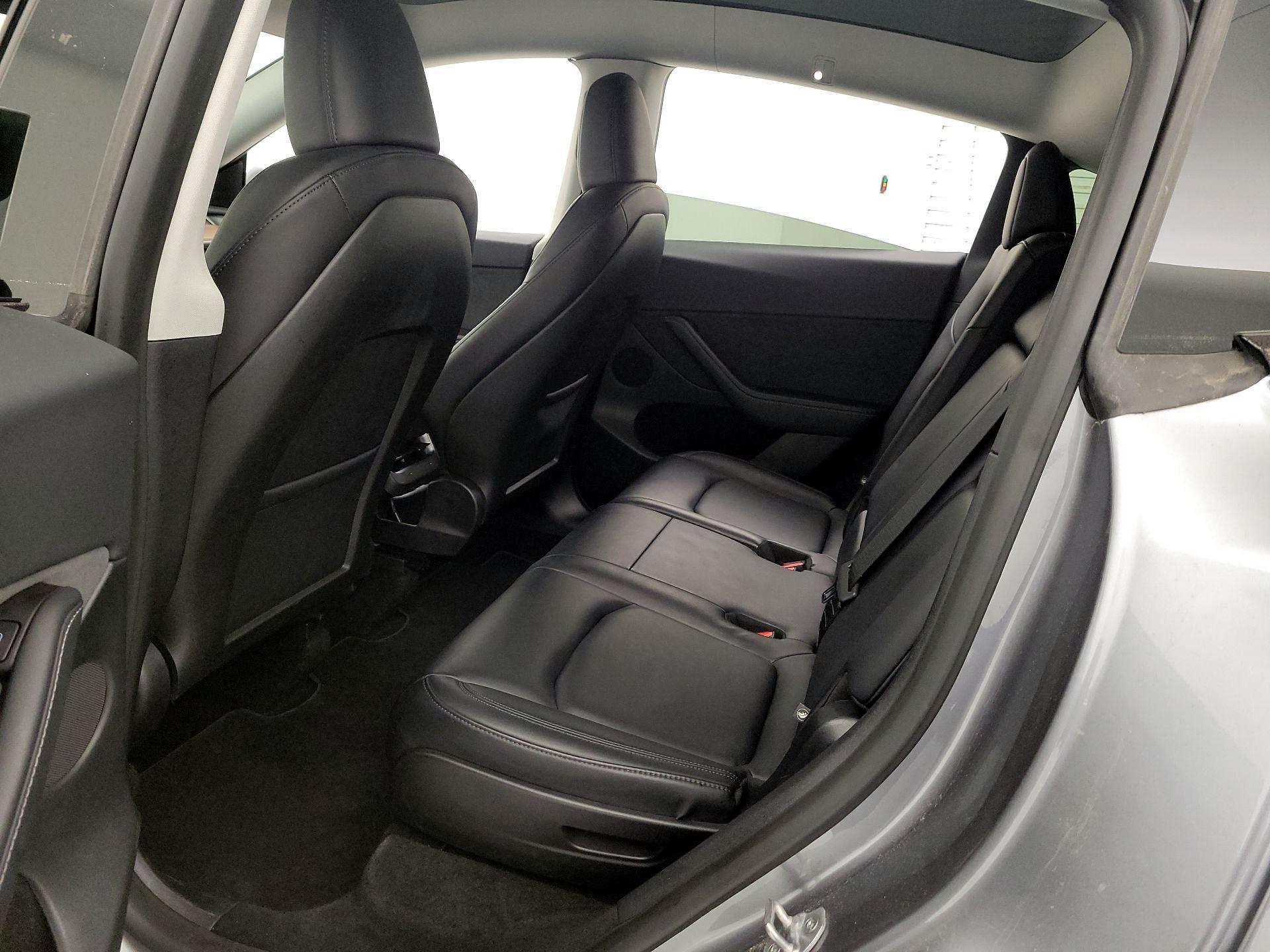 Thumbnail: 2025 Tesla Model Y - 19