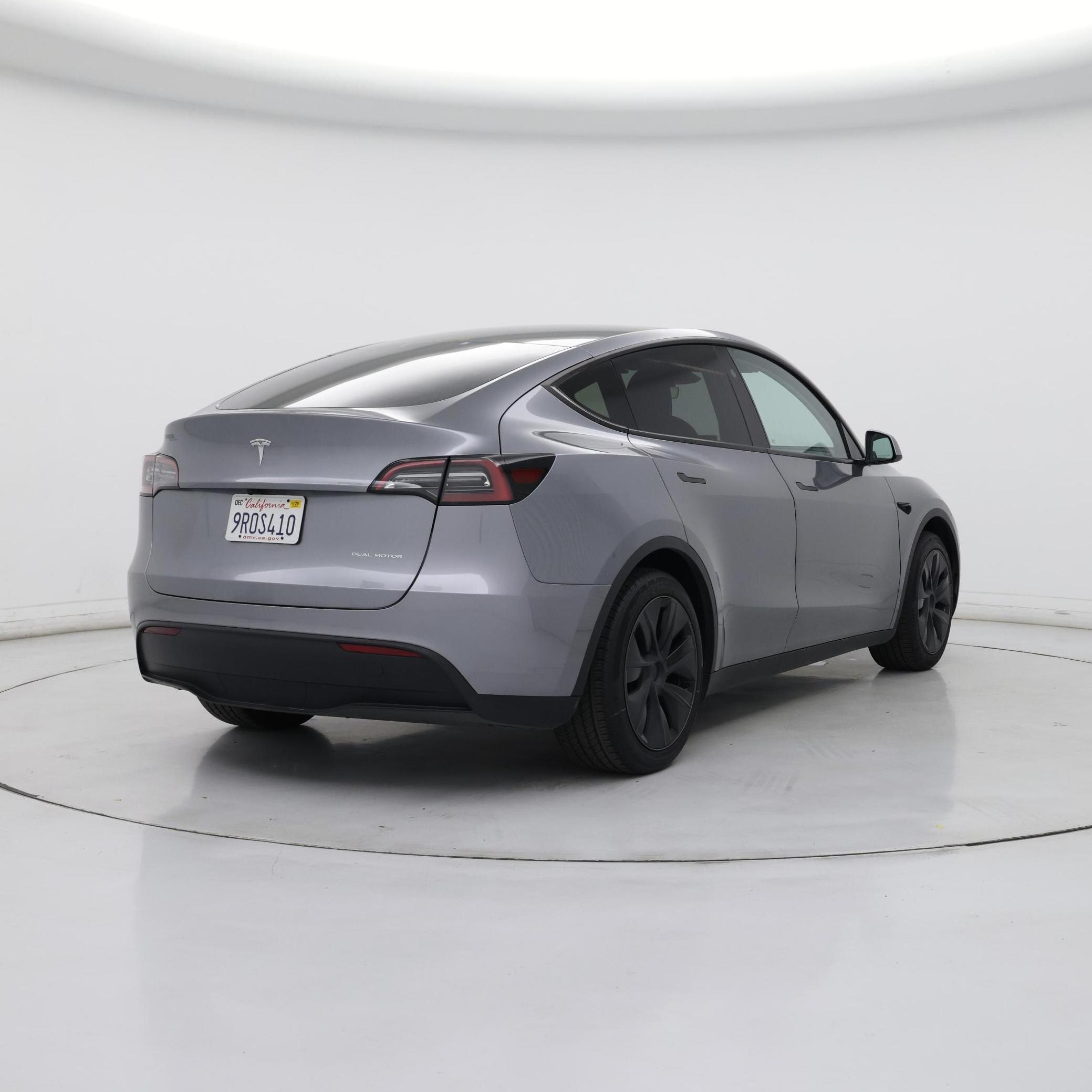 Thumbnail: 2025 Tesla Model Y - 8