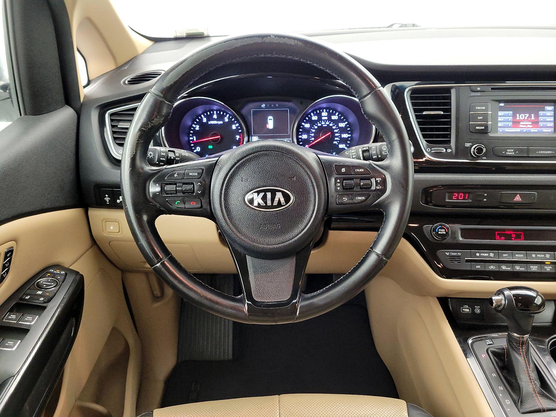 Thumbnail: 2016 Kia Sedona - 10