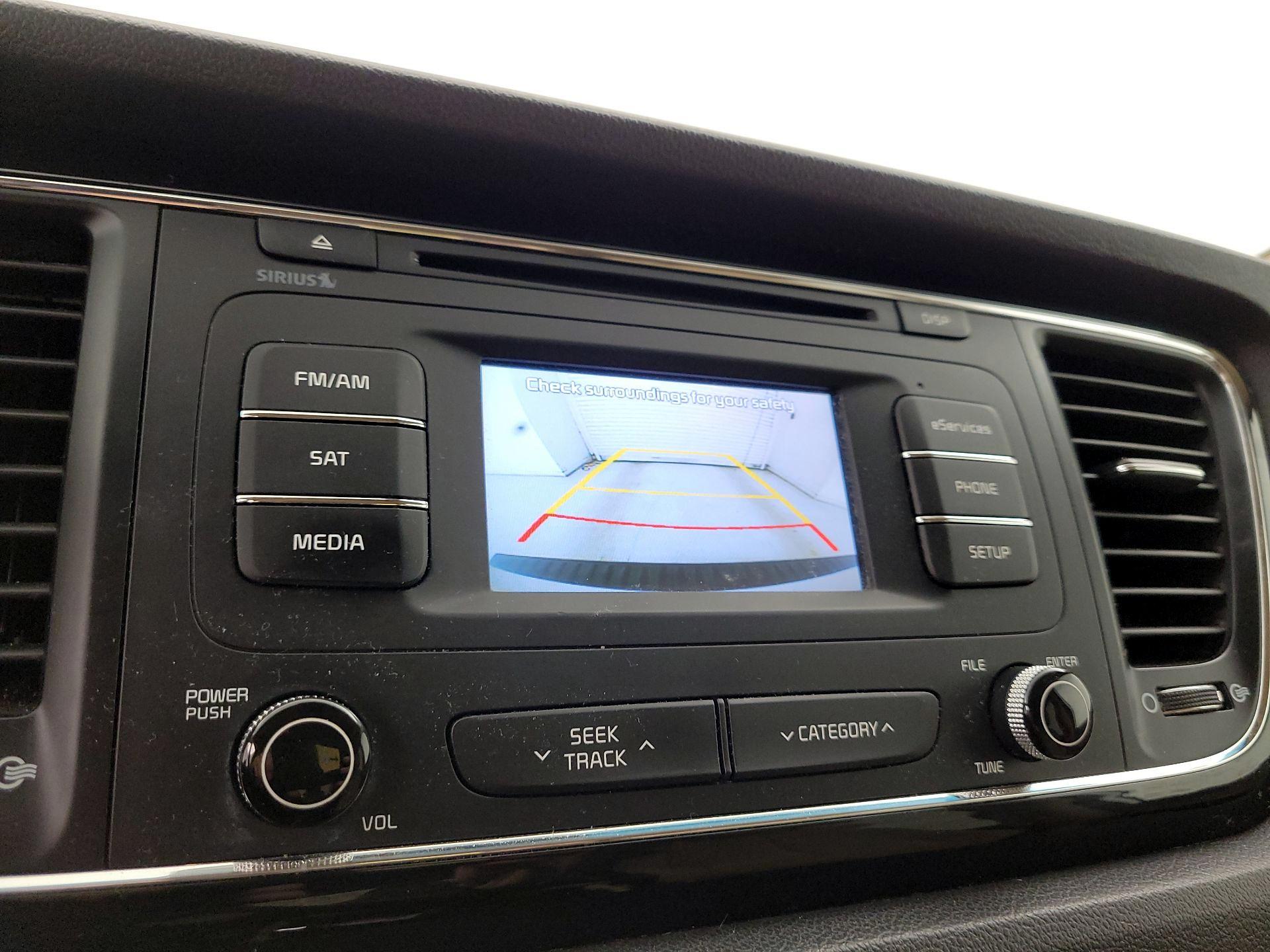 Thumbnail: 2016 Kia Sedona - 14