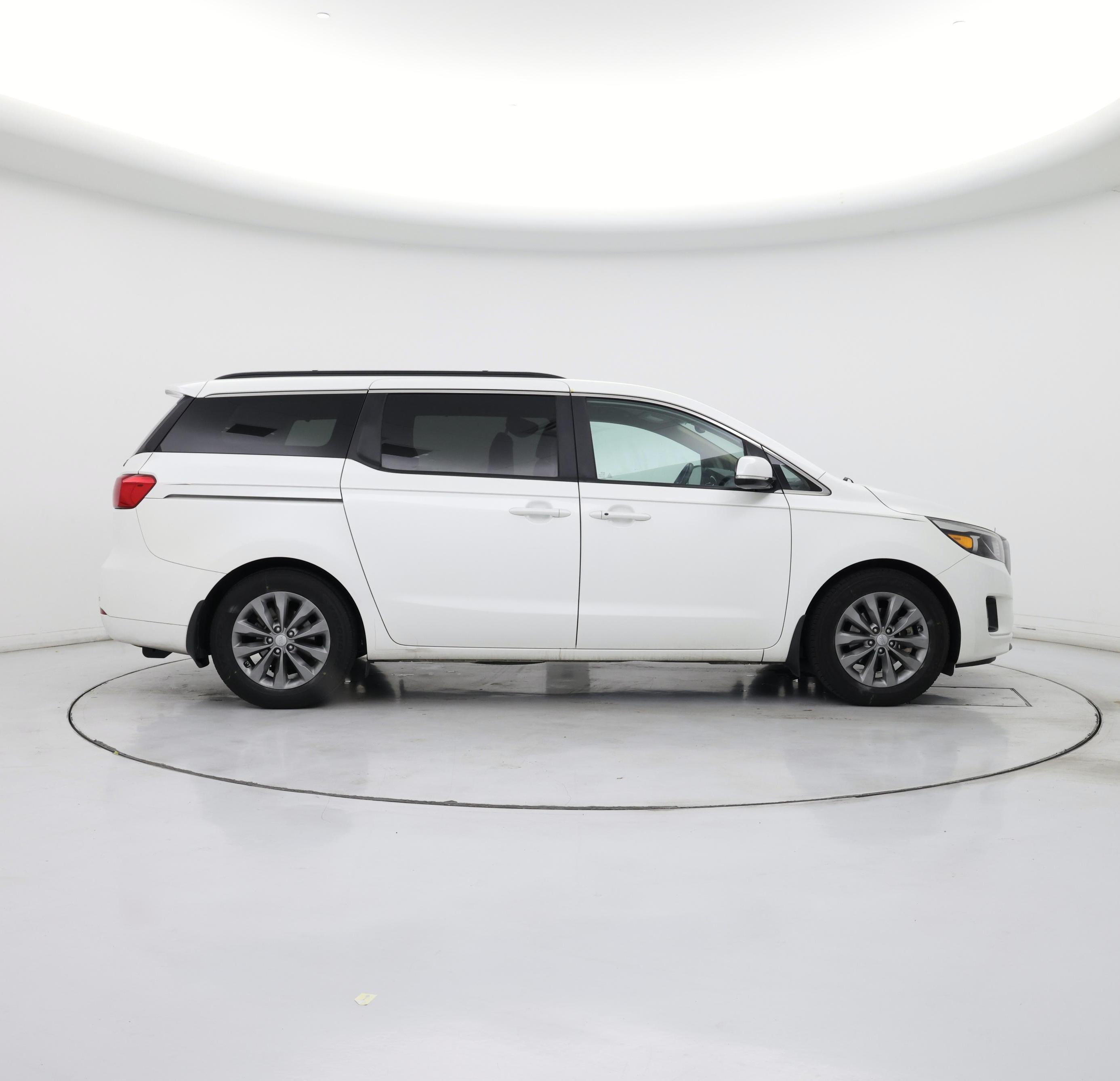 Thumbnail: 2016 Kia Sedona - 7