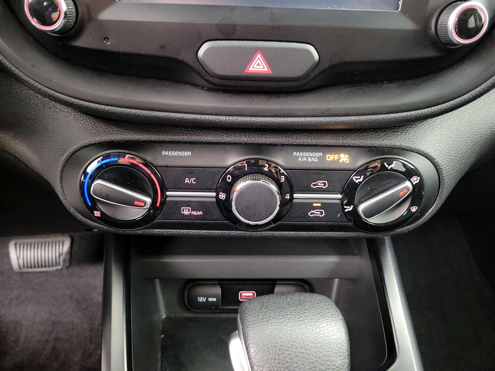 Thumbnail: 2020 Kia Soul - 16