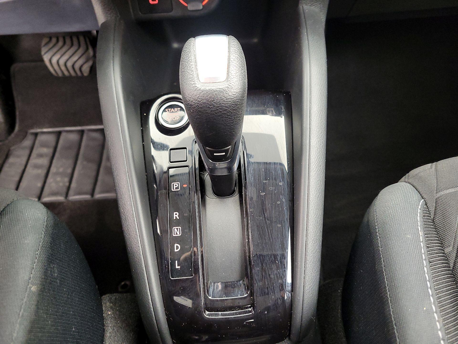 Thumbnail: 2022 Nissan Kicks - 17