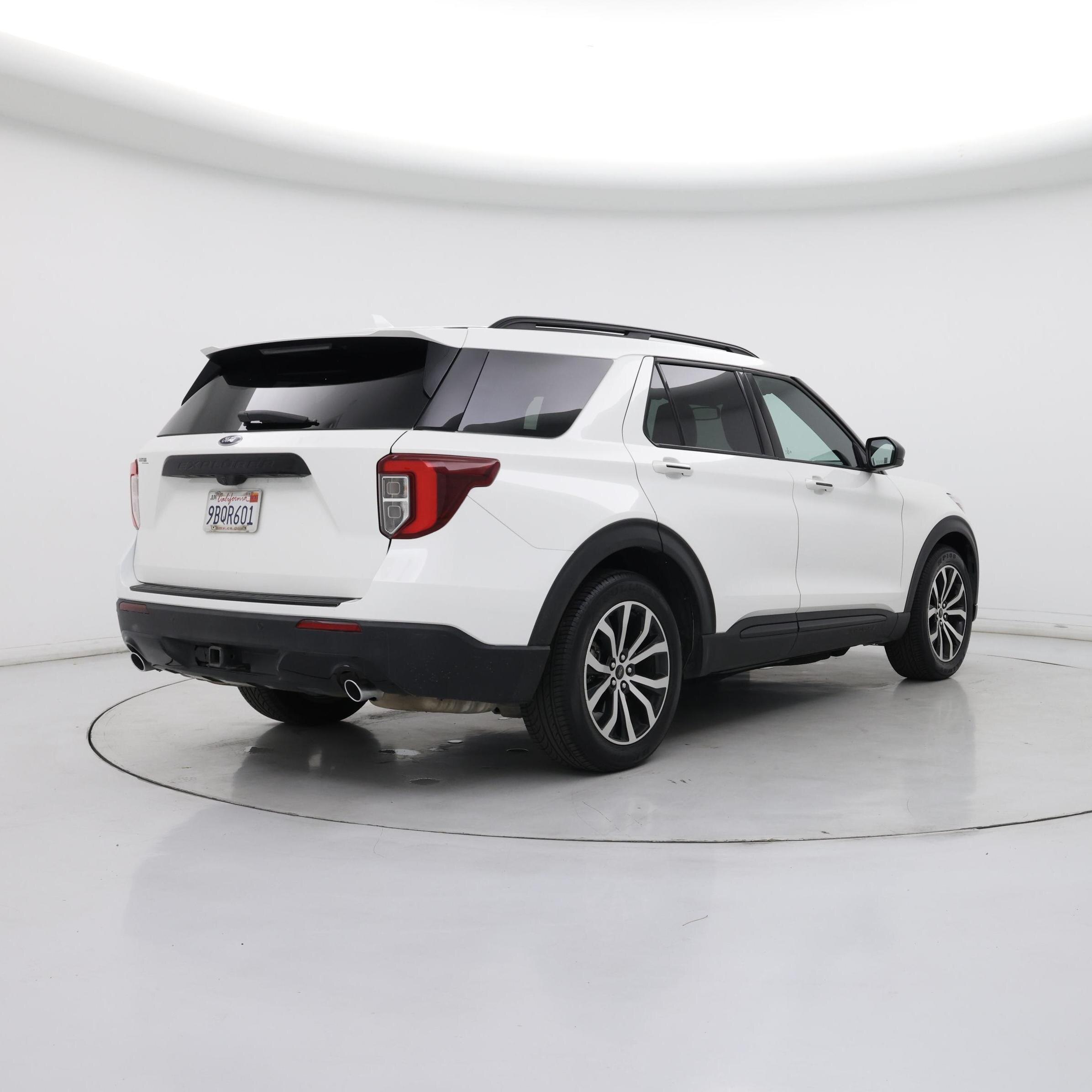 Thumbnail: 2022 Ford Explorer - 8