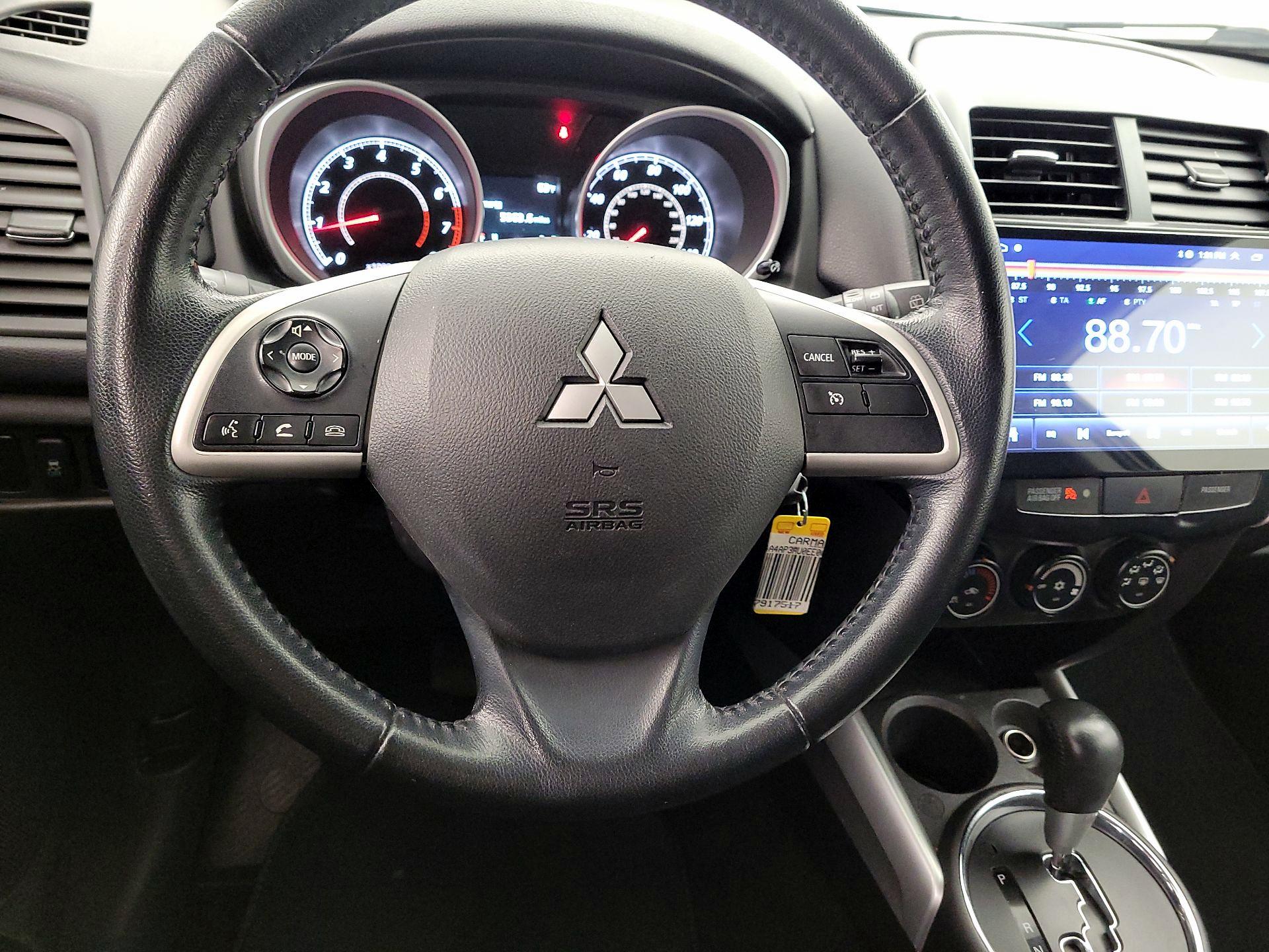 Thumbnail: 2014 Mitsubishi Outlander Sport - 10