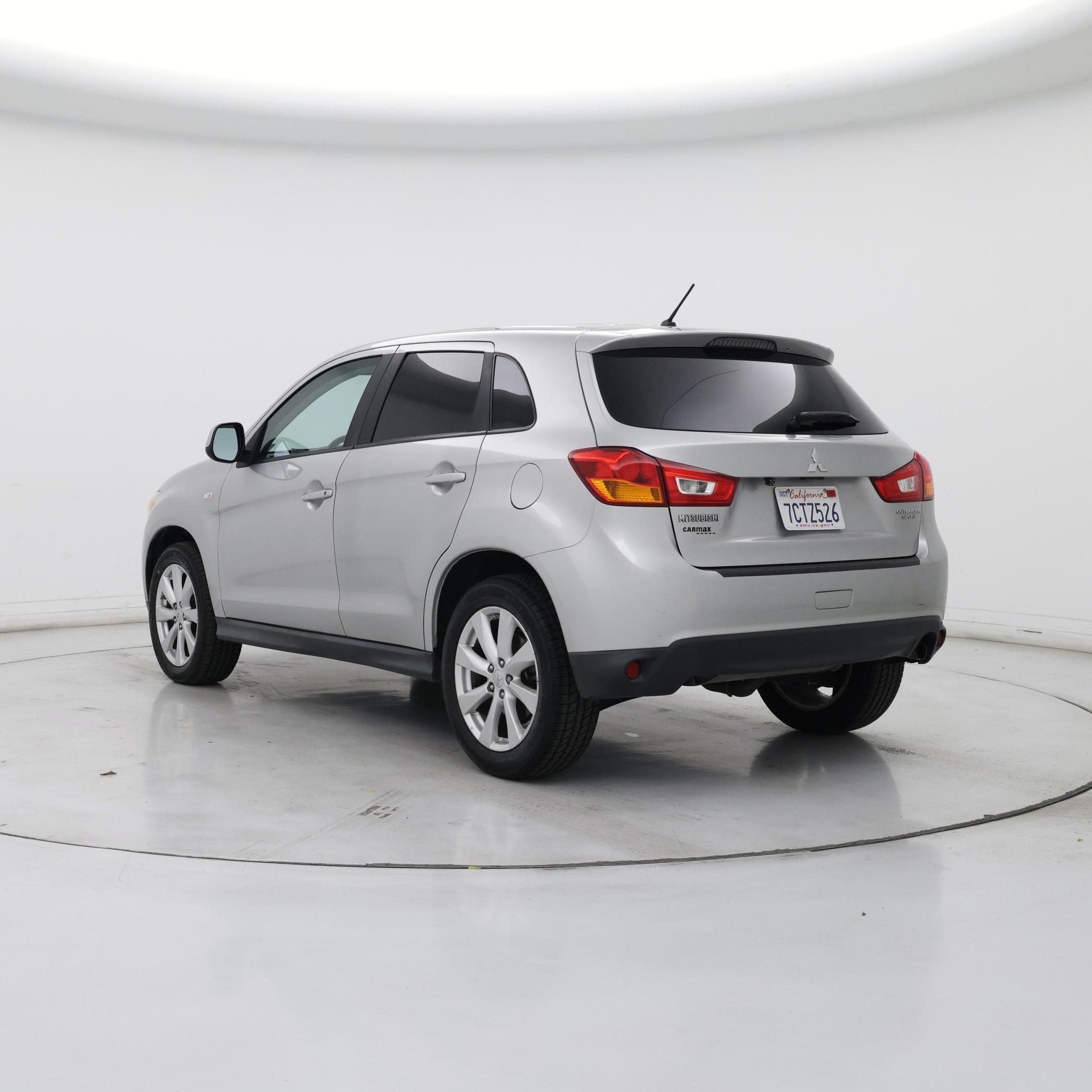 Thumbnail: 2014 Mitsubishi Outlander Sport - 2