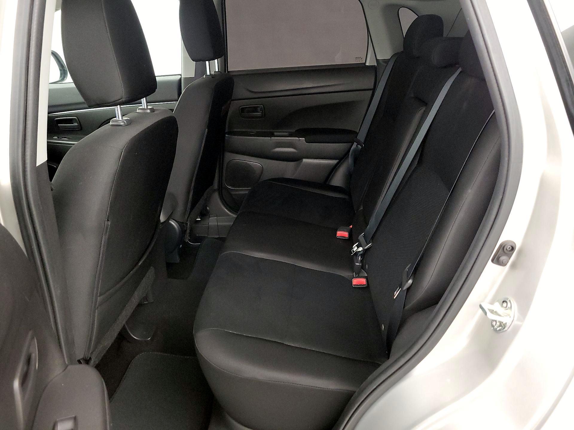 Thumbnail: 2014 Mitsubishi Outlander Sport - 19