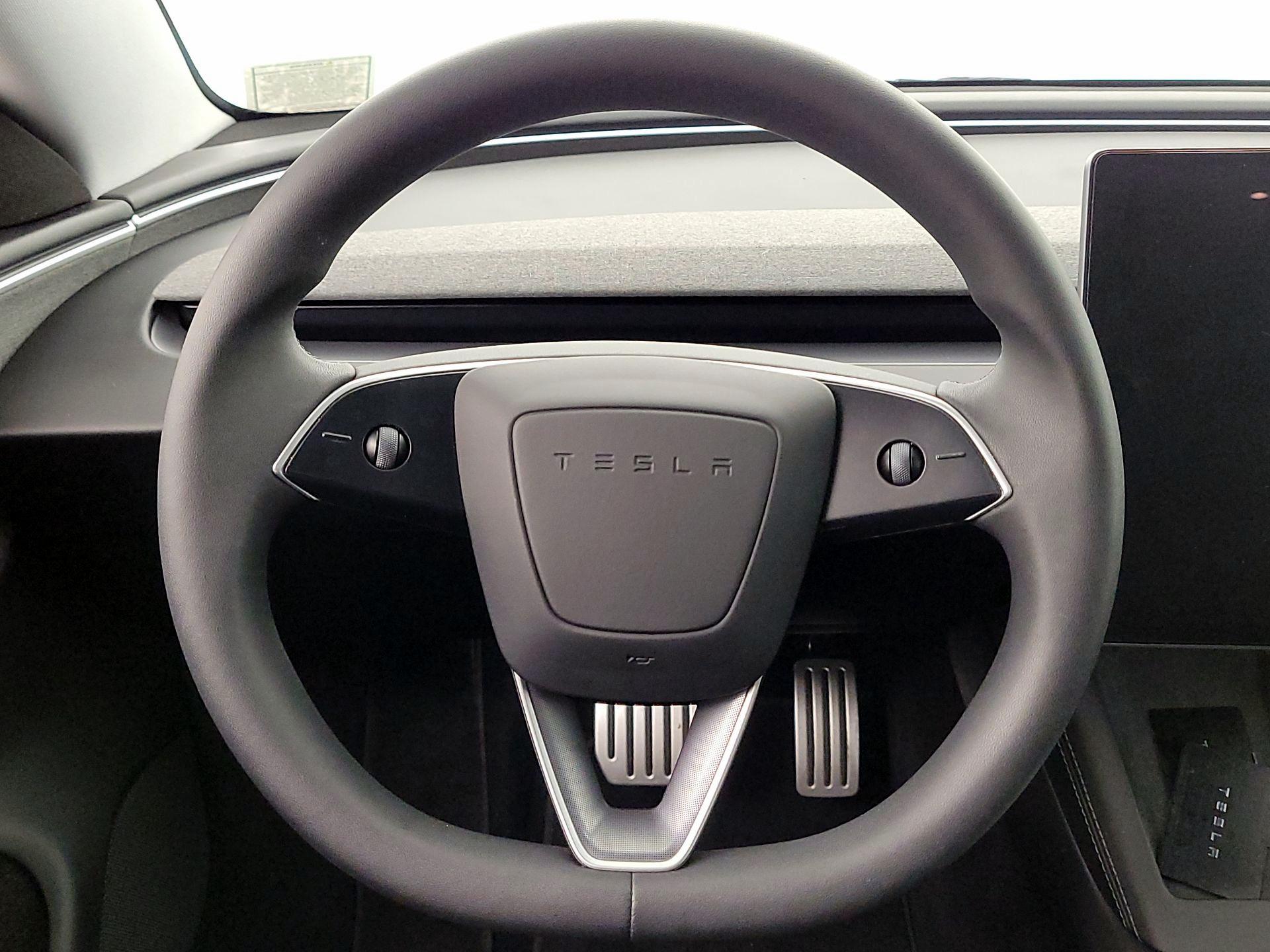 Thumbnail: 2024 Tesla Model 3 - 10