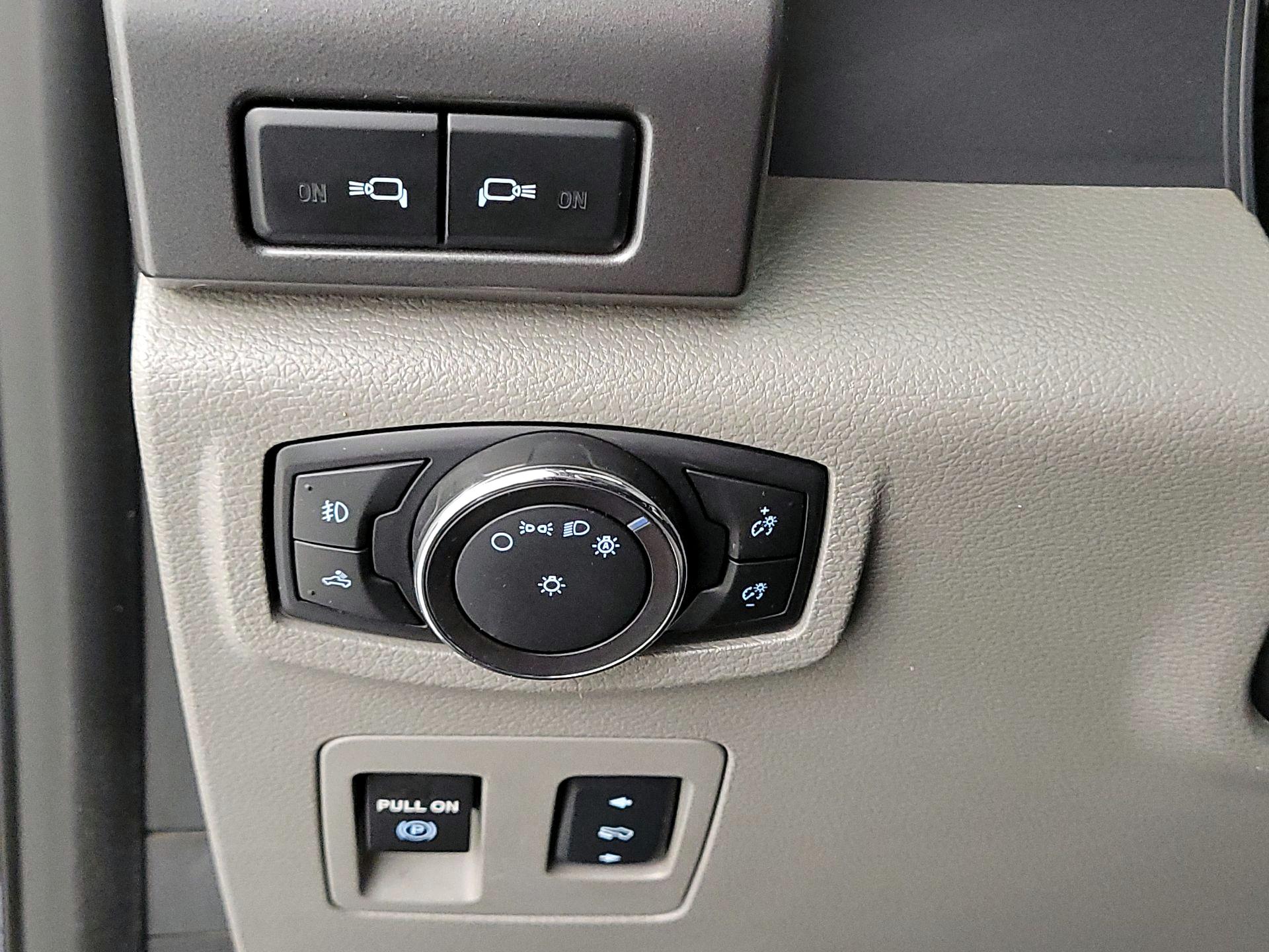 Thumbnail: 2018 Ford F-150 - 13