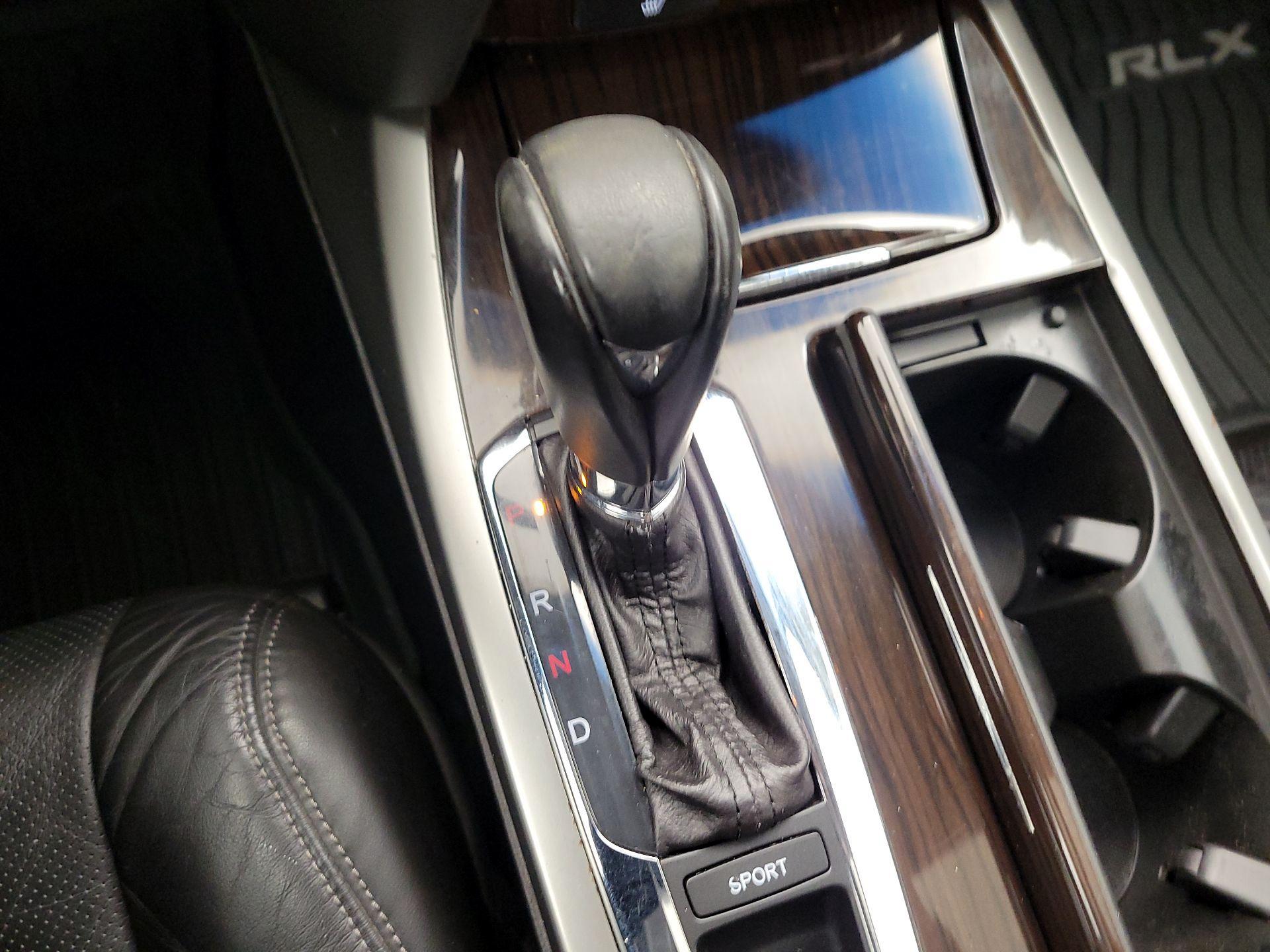 Thumbnail: 2014 Acura RLX - 17