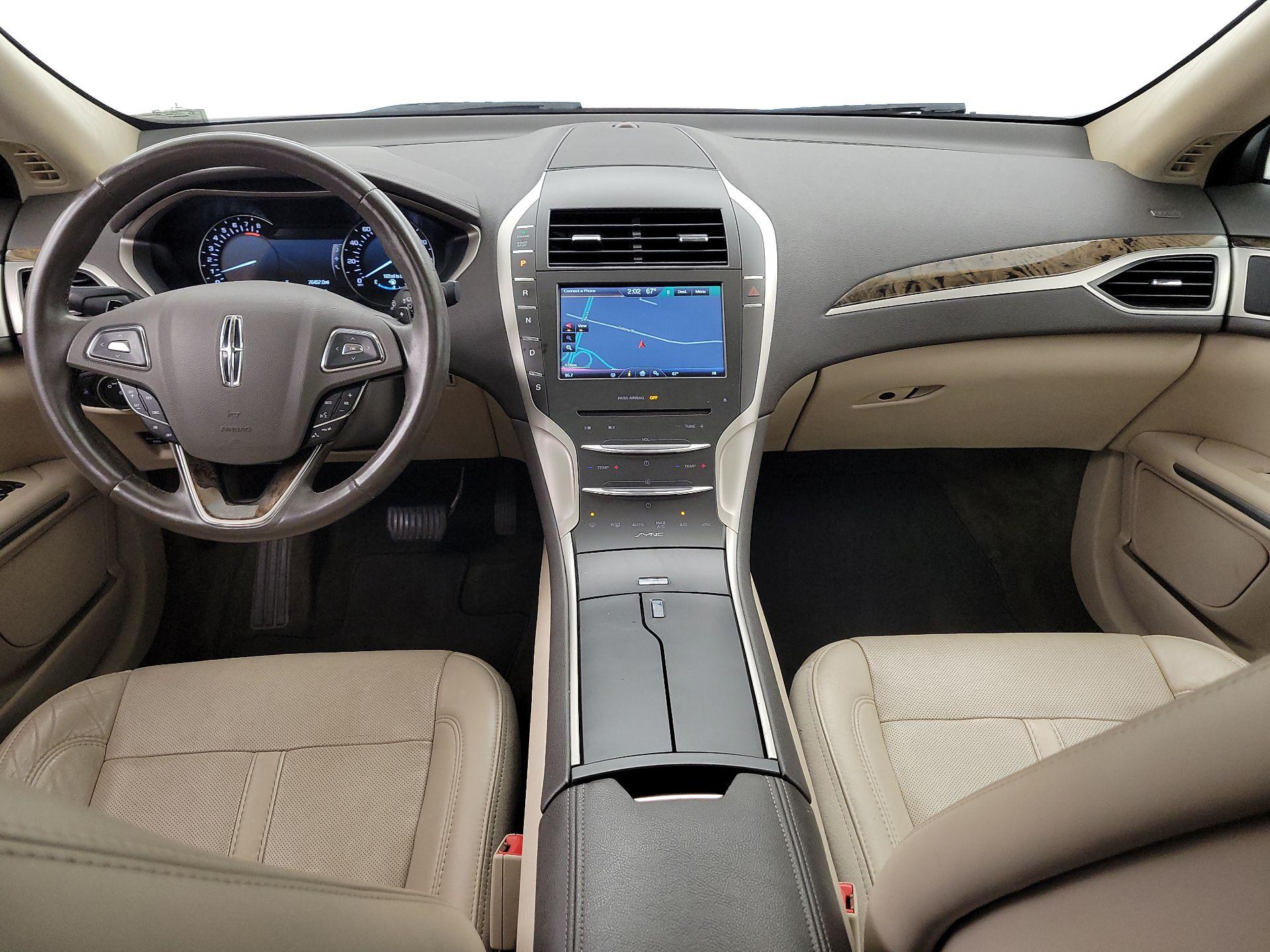 Thumbnail: 2016 Lincoln MKZ - 9