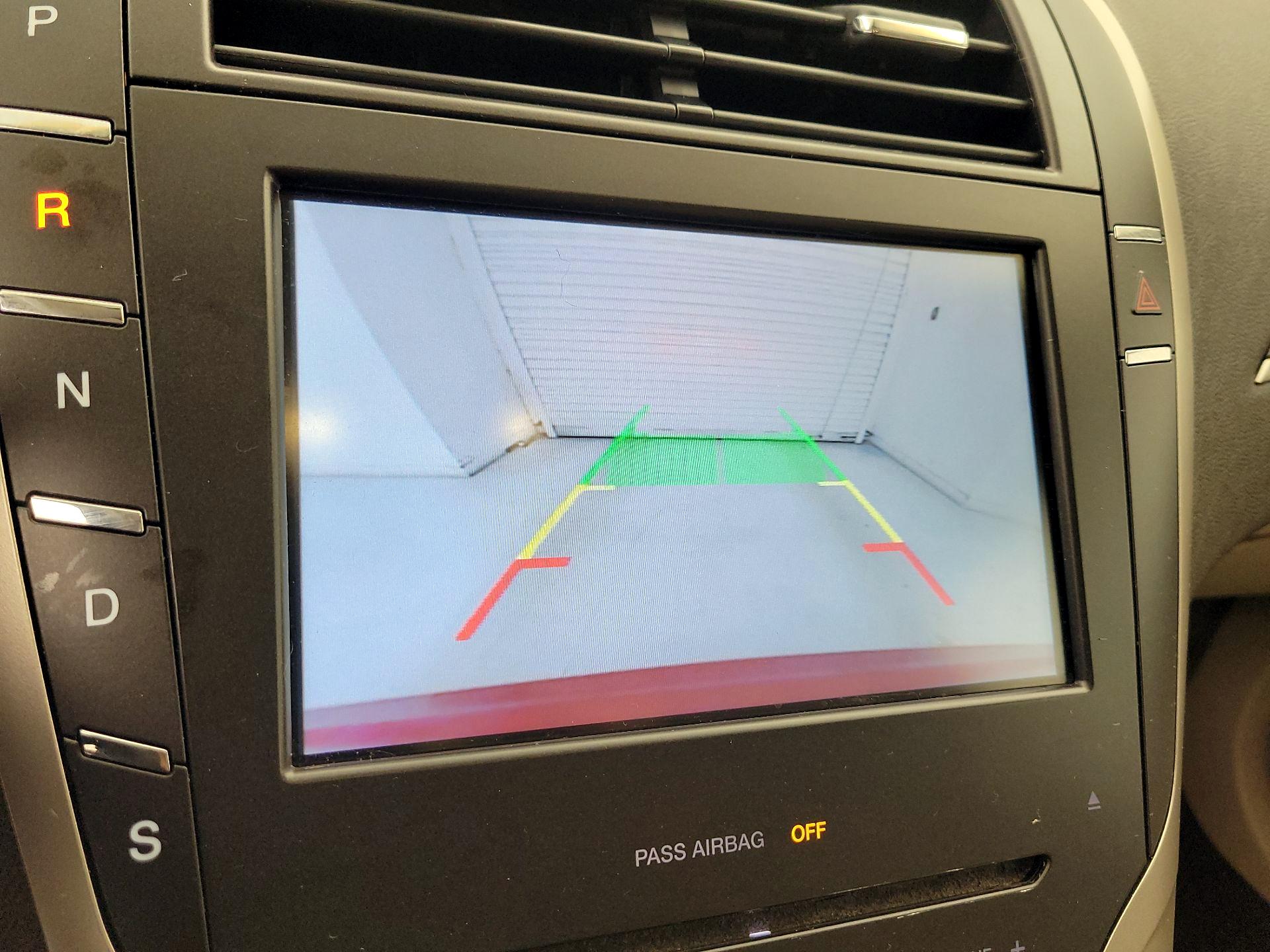 Thumbnail: 2016 Lincoln MKZ - 15