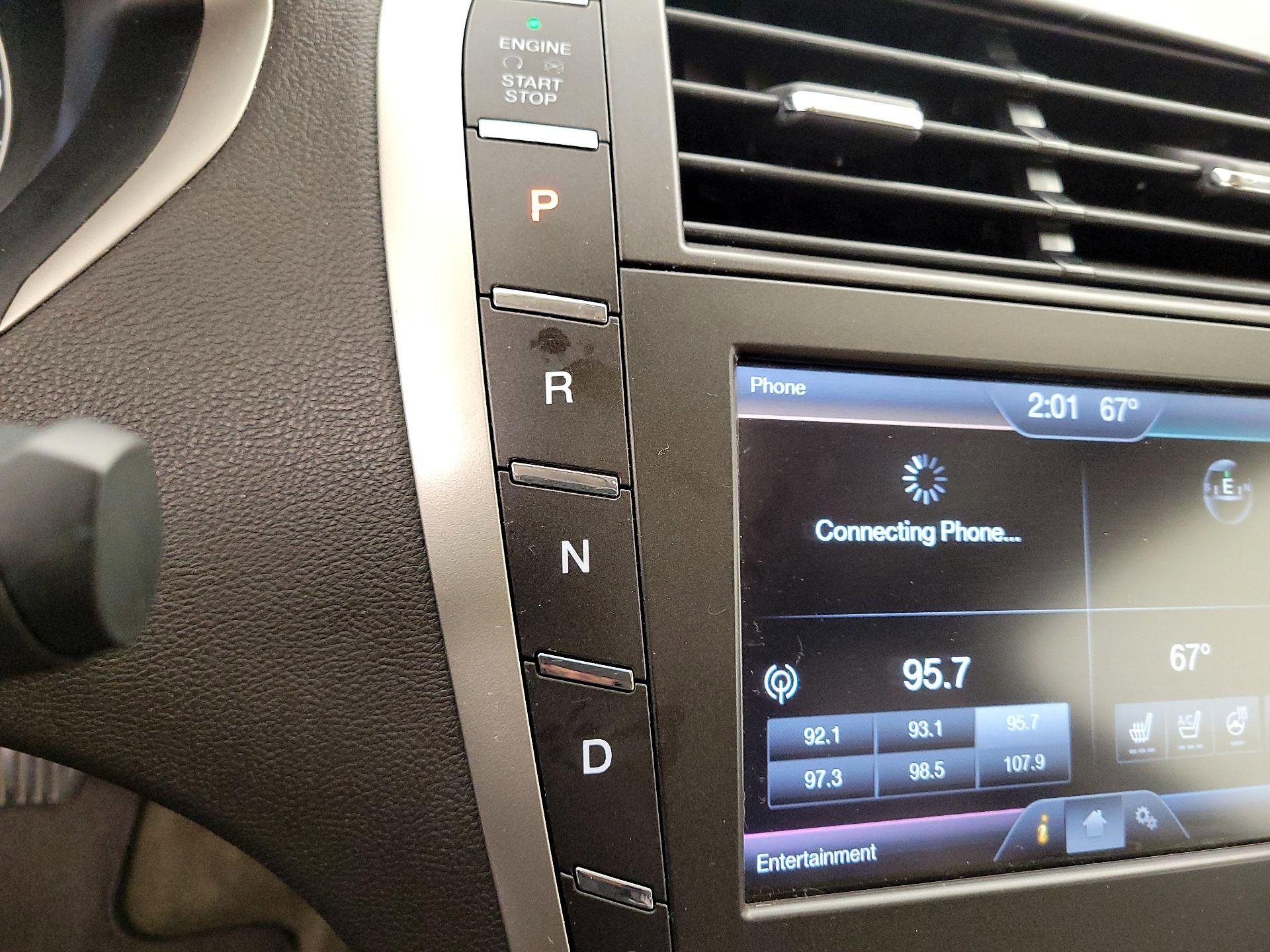 Thumbnail: 2016 Lincoln MKZ - 18