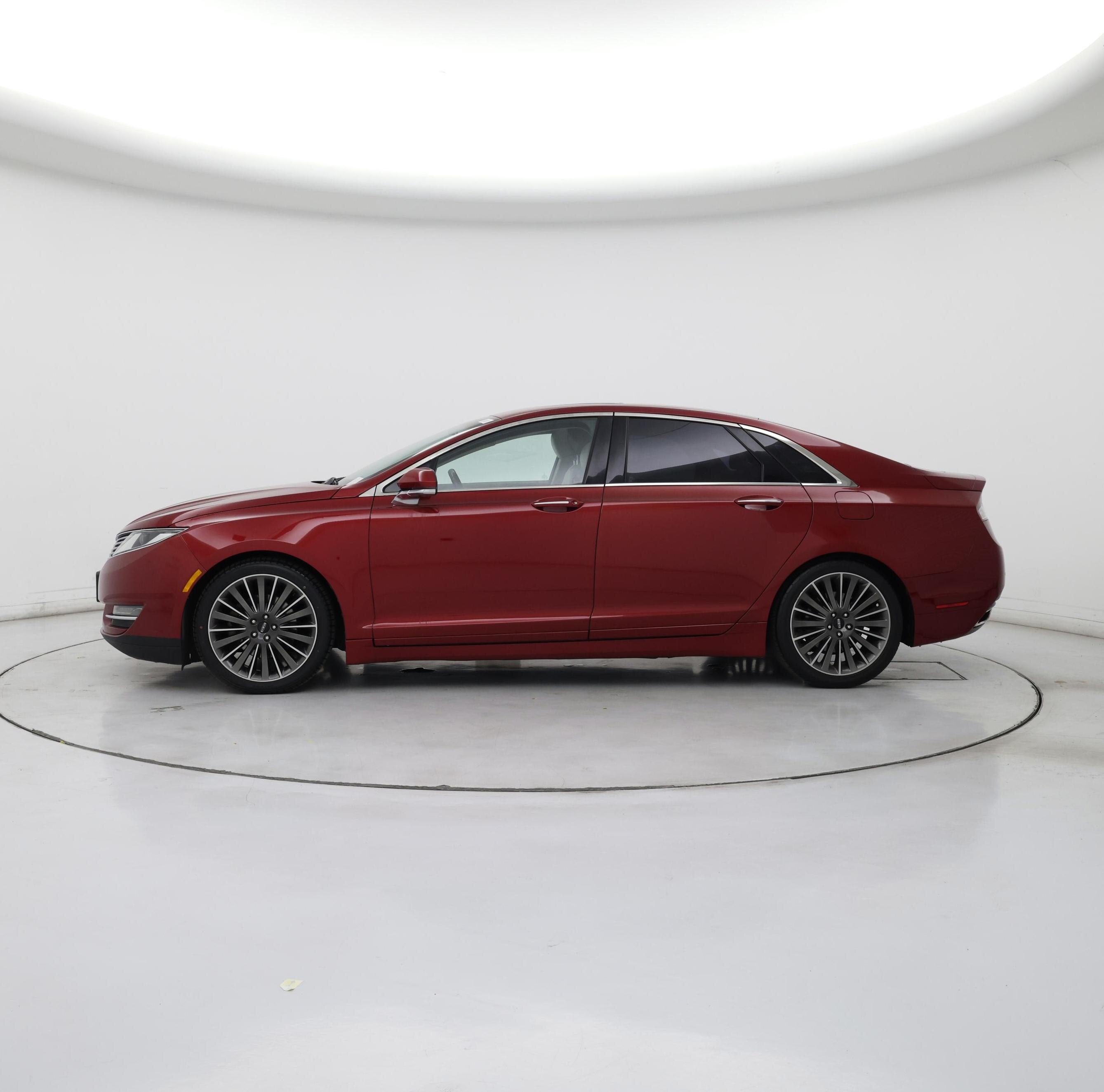 Thumbnail: 2016 Lincoln MKZ - 3