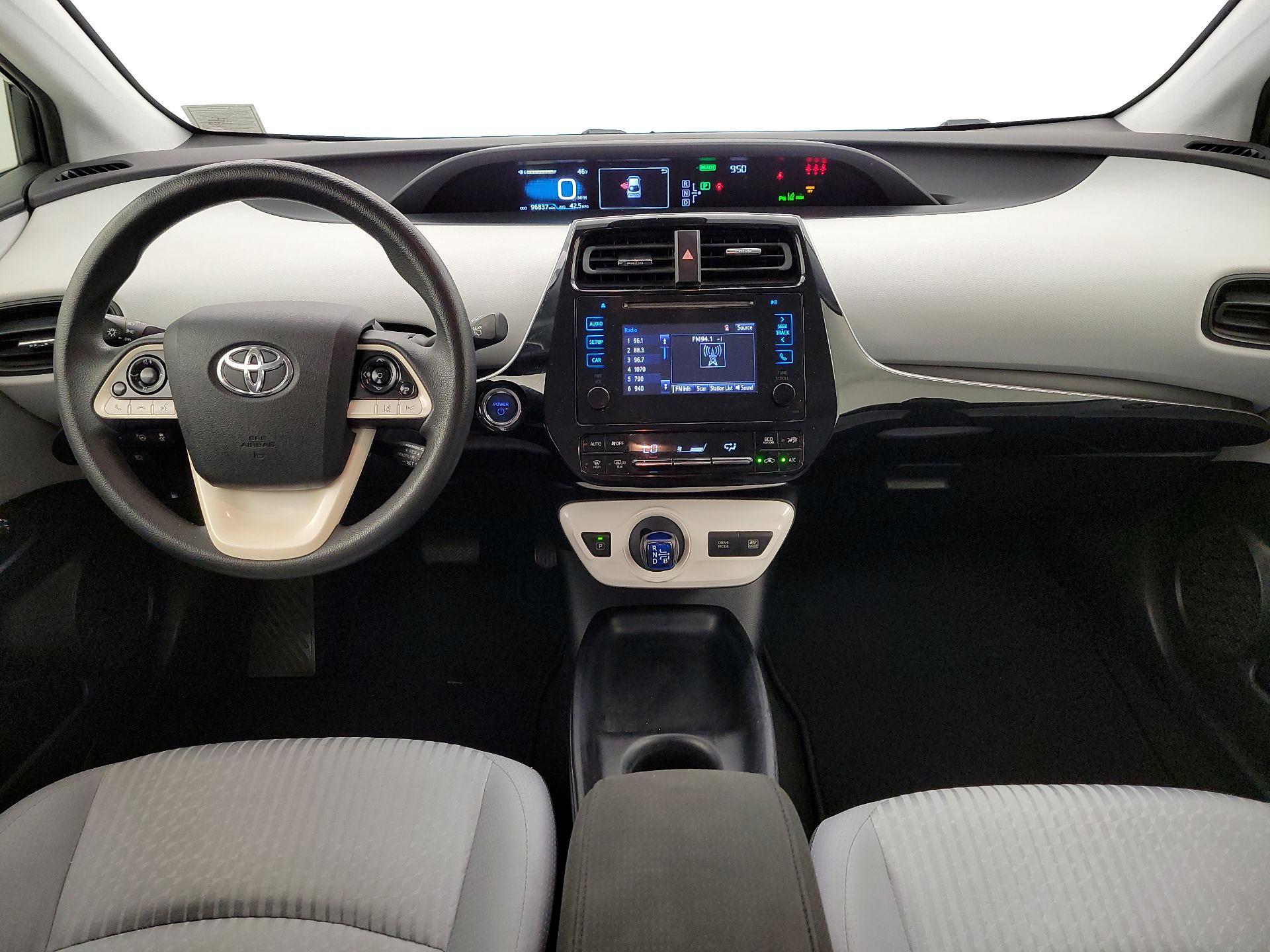 Thumbnail: 2017 Toyota Prius - 9