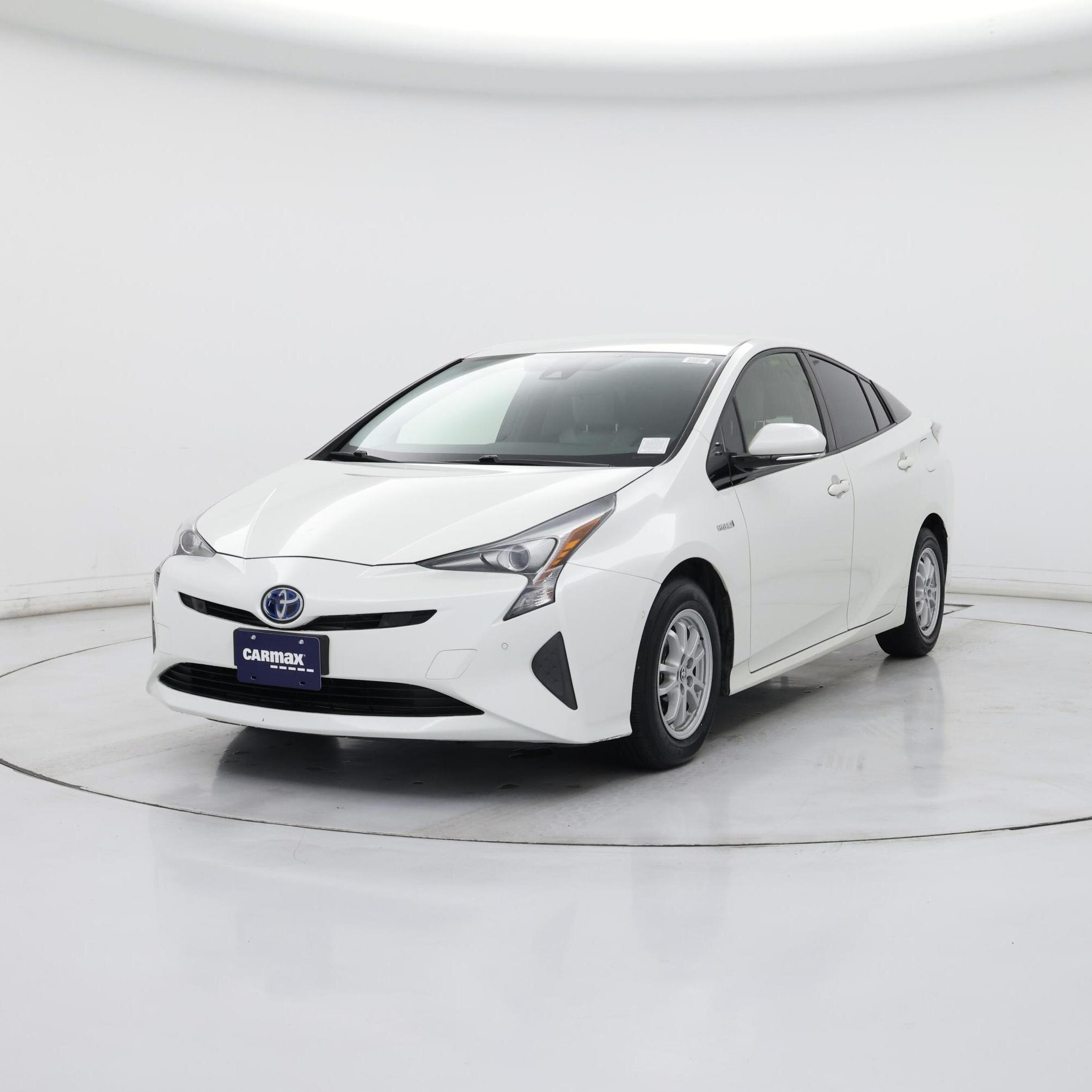Thumbnail: 2017 Toyota Prius - 4