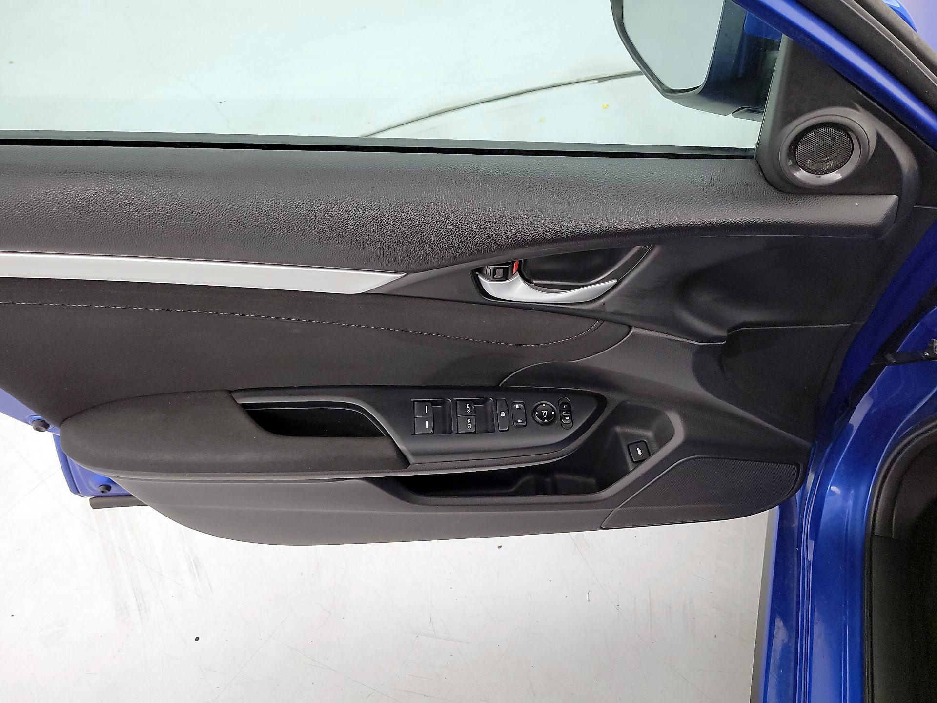 Thumbnail: 2020 Honda Civic - 12