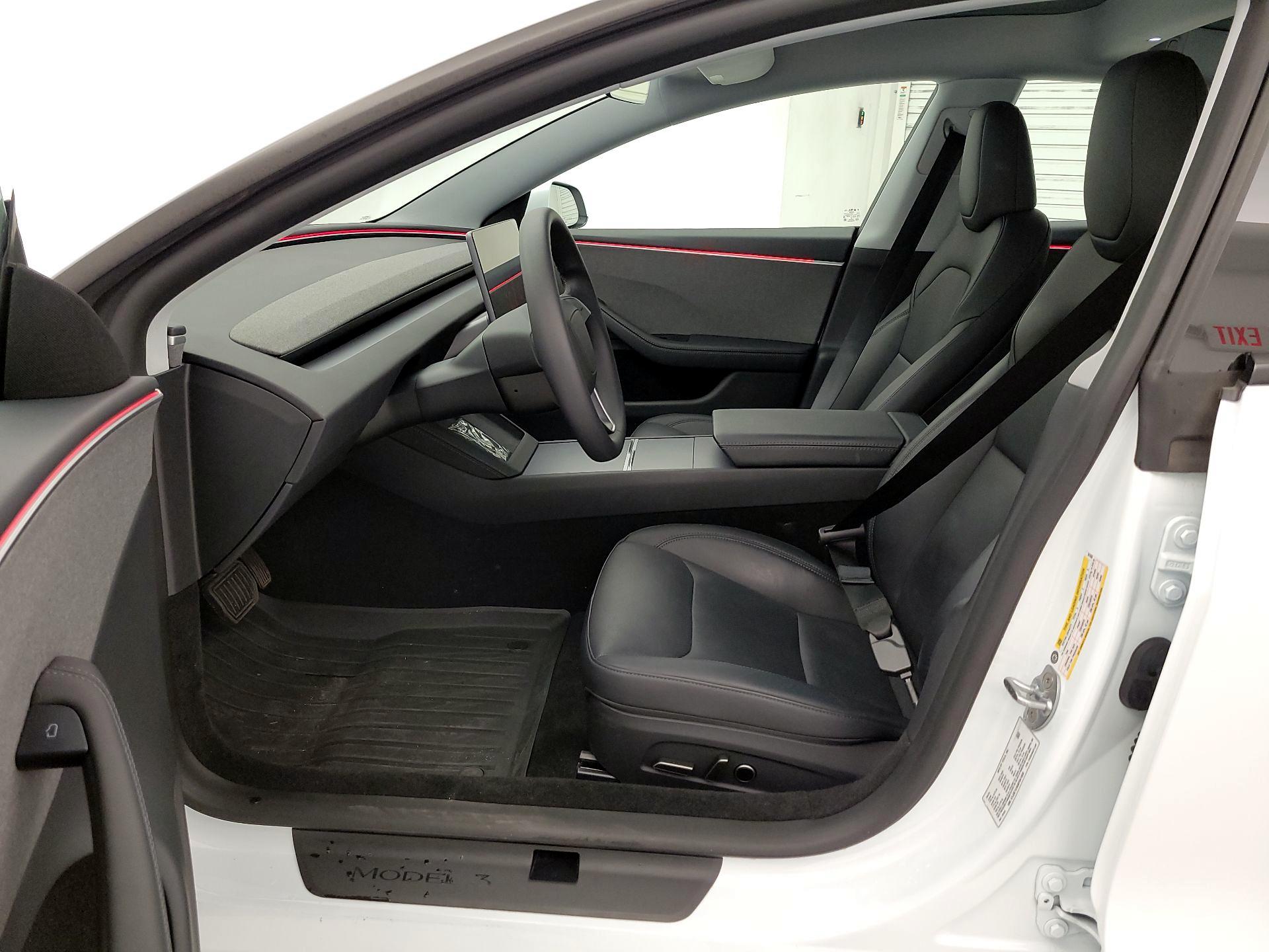 Thumbnail: 2025 Tesla Model 3 - 11