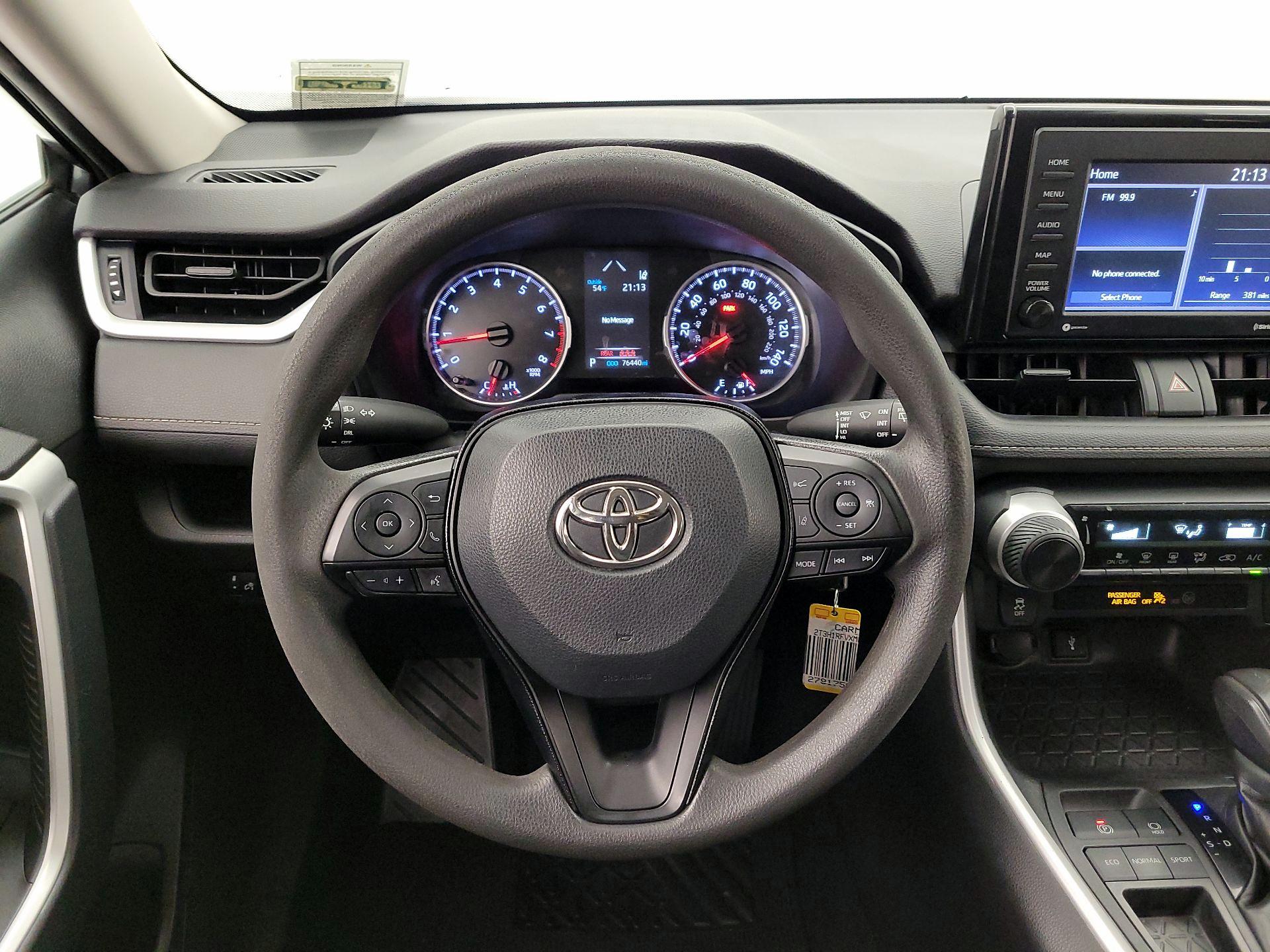 Thumbnail: 2021 Toyota RAV4 - 10