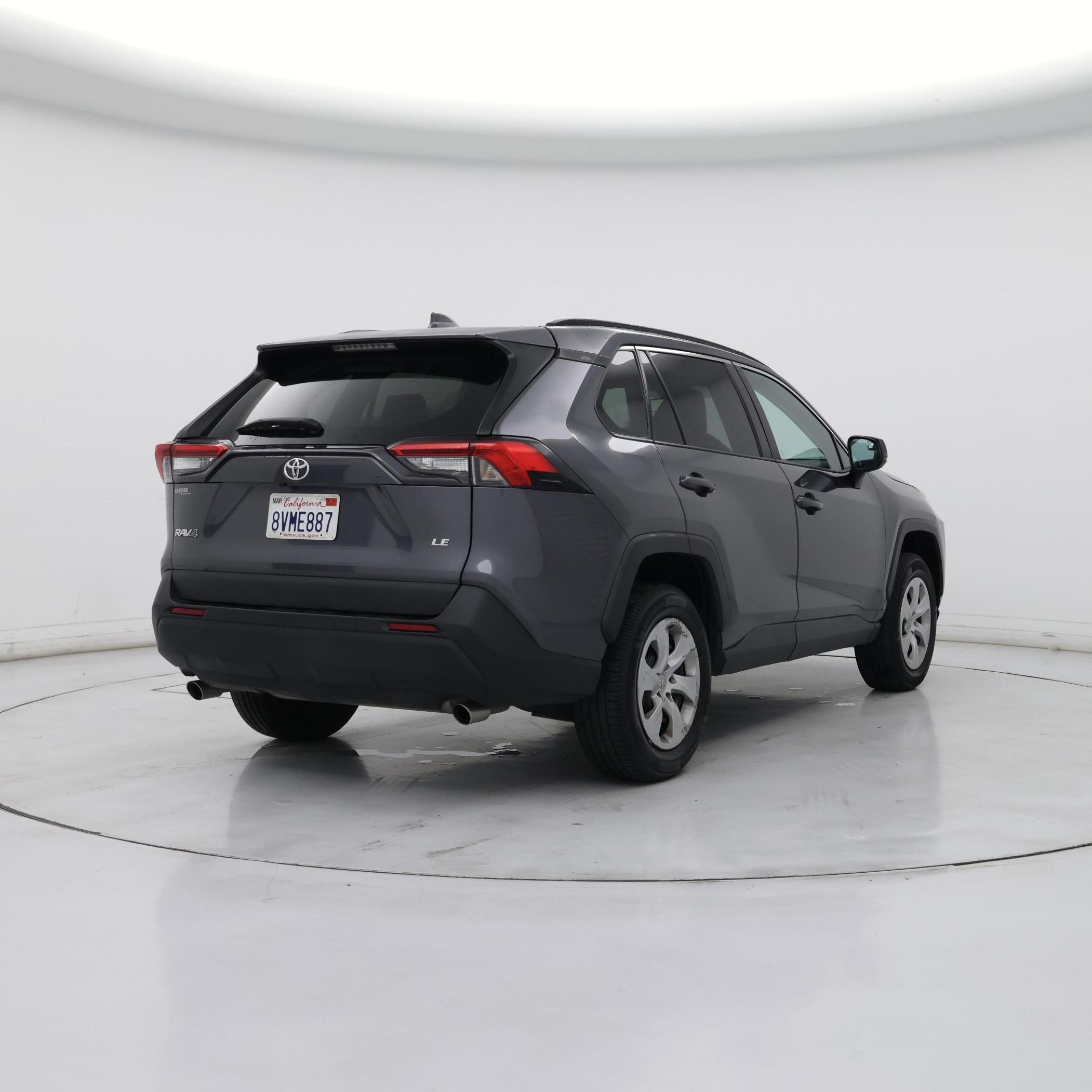 Thumbnail: 2021 Toyota RAV4 - 8
