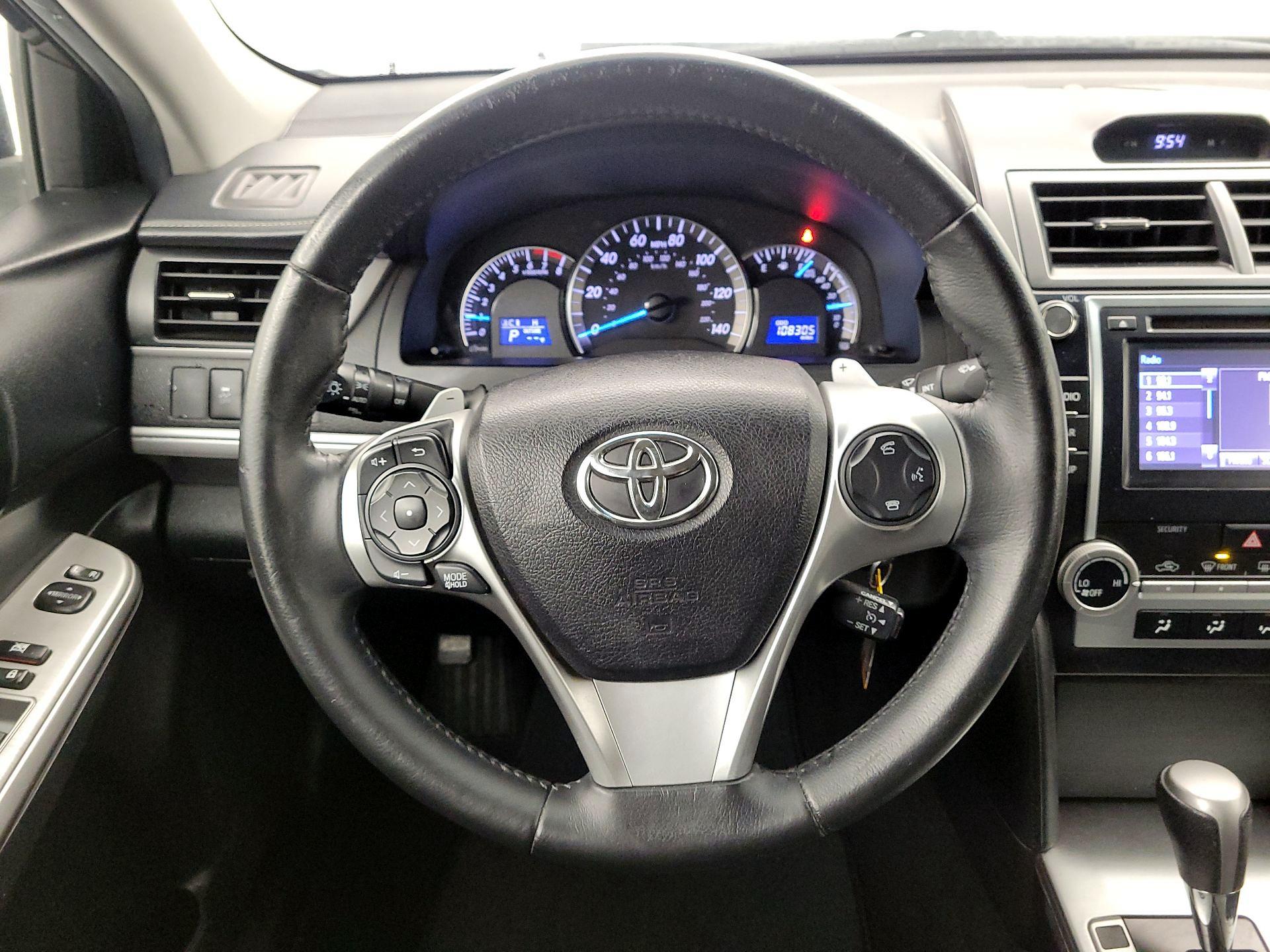 Thumbnail: 2014 Toyota Camry - 10