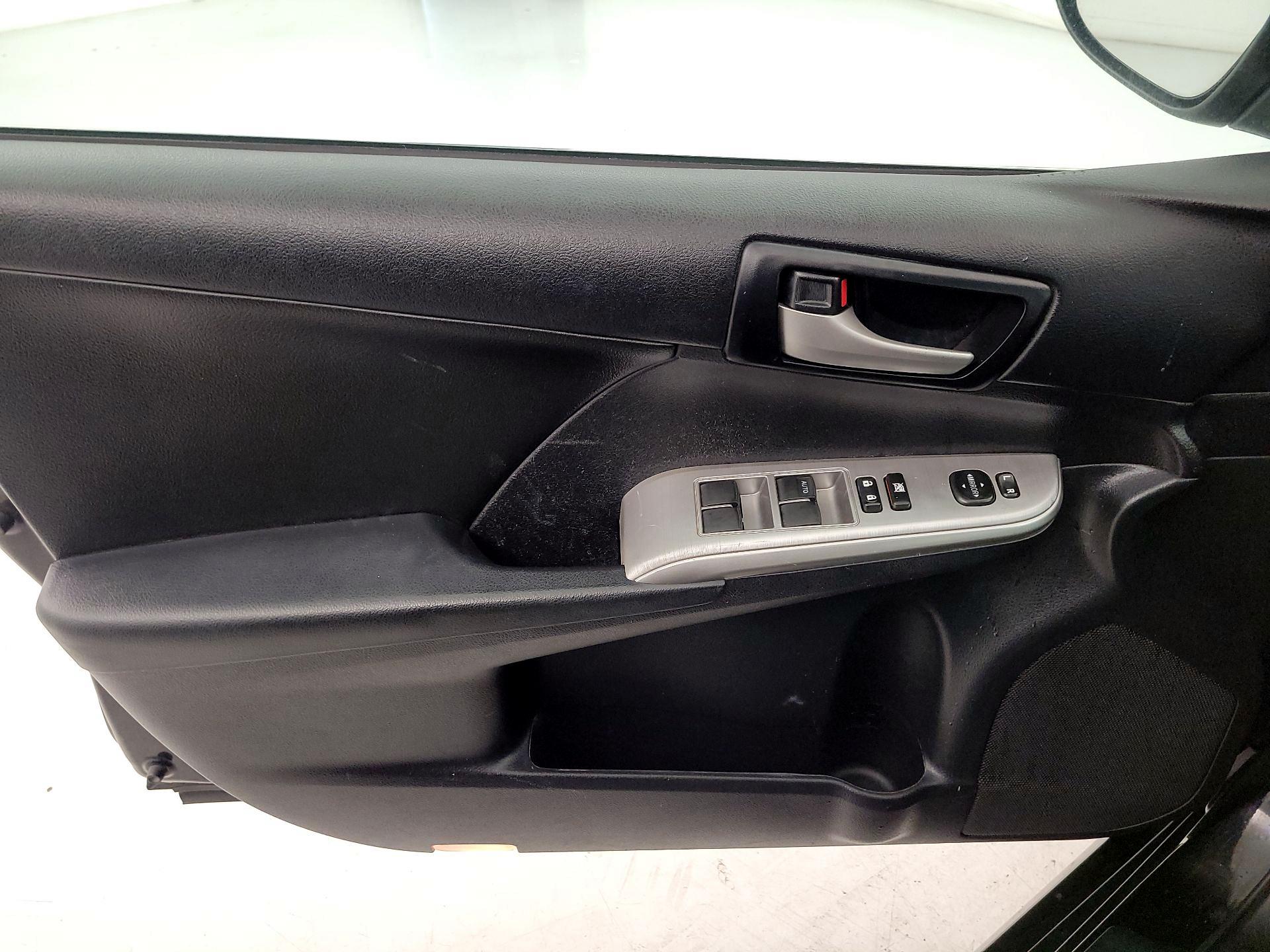 Thumbnail: 2014 Toyota Camry - 12