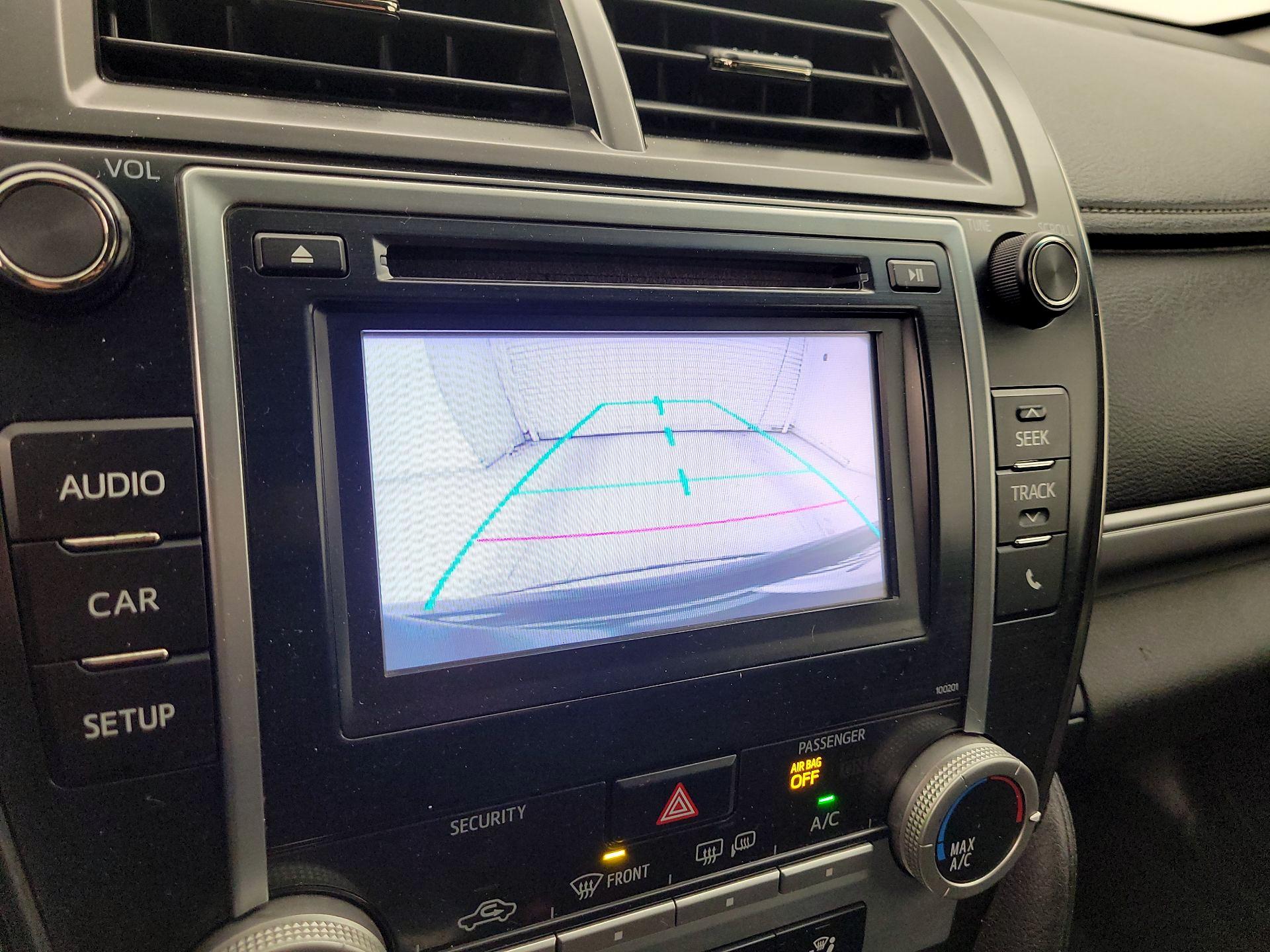 Thumbnail: 2014 Toyota Camry - 14