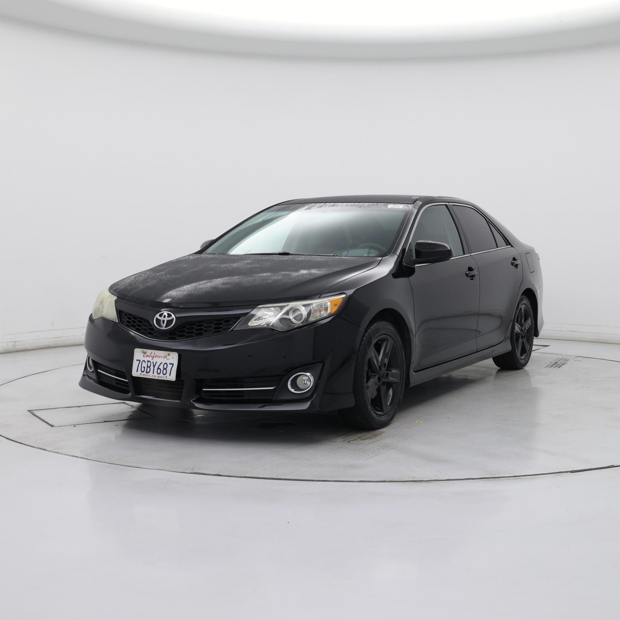 Thumbnail: 2014 Toyota Camry - 4