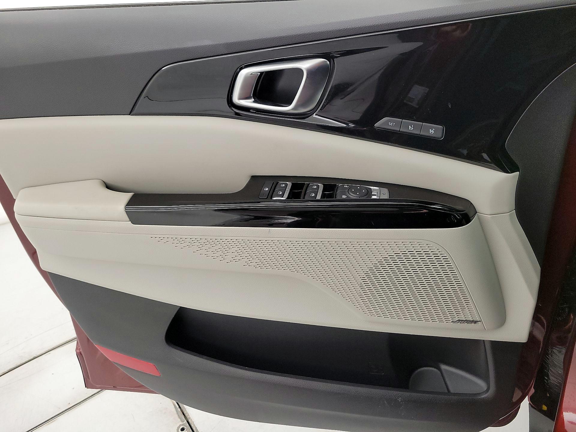 Thumbnail: 2024 Kia Carnival - 12