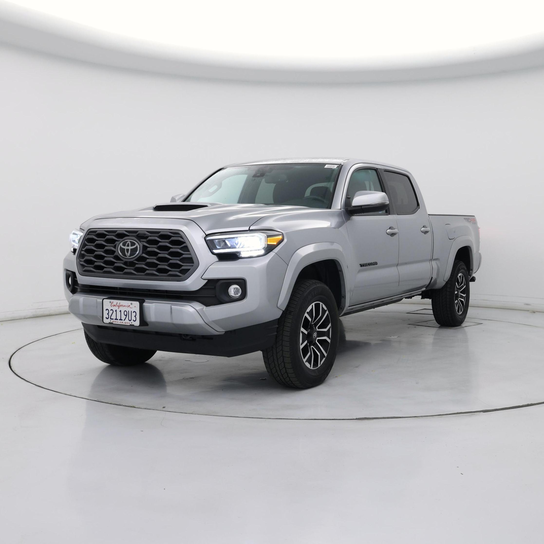 Thumbnail: 2023 Toyota Tacoma - 4