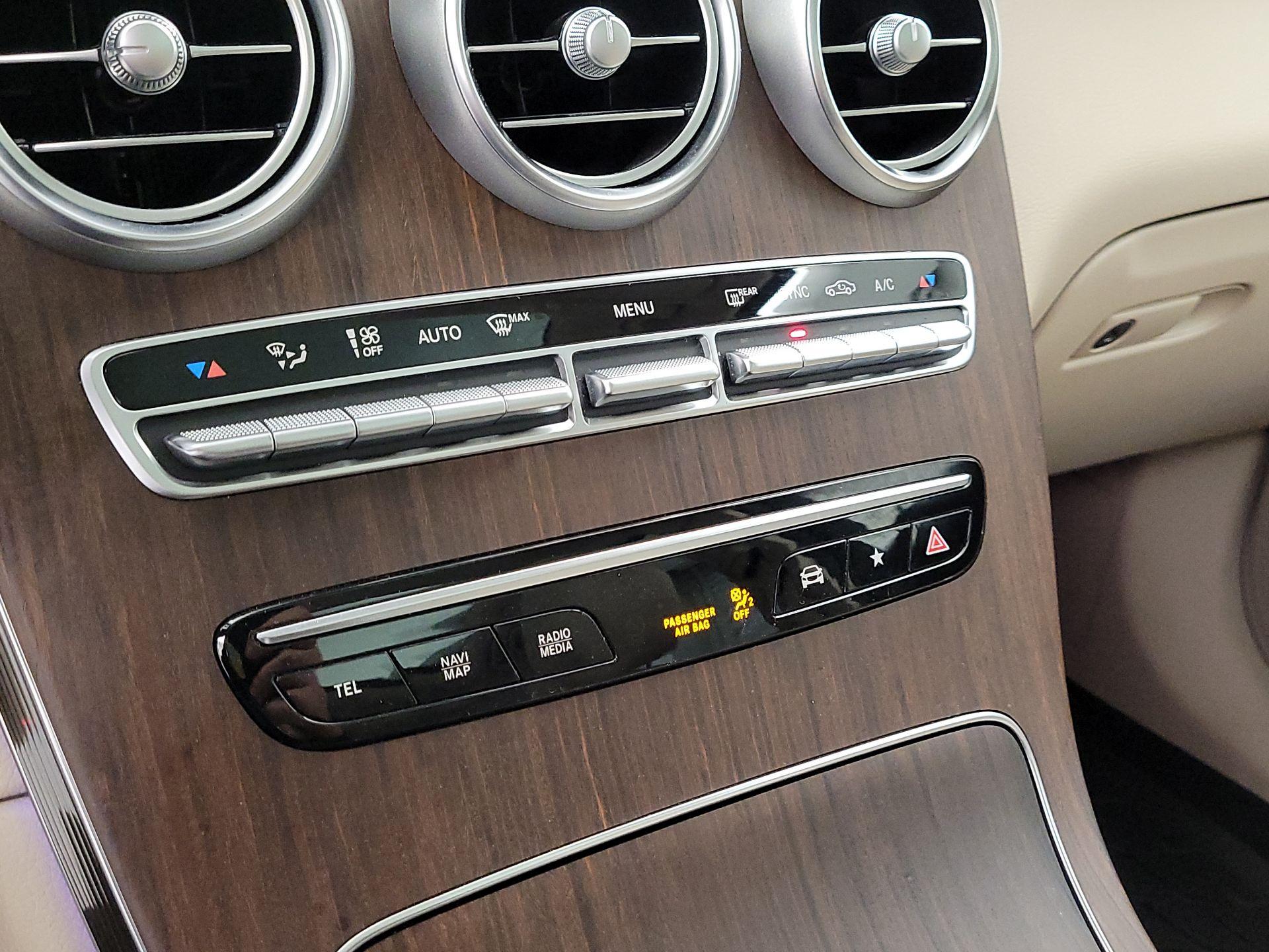 Thumbnail: 2021 Mercedes-Benz GLC - 17