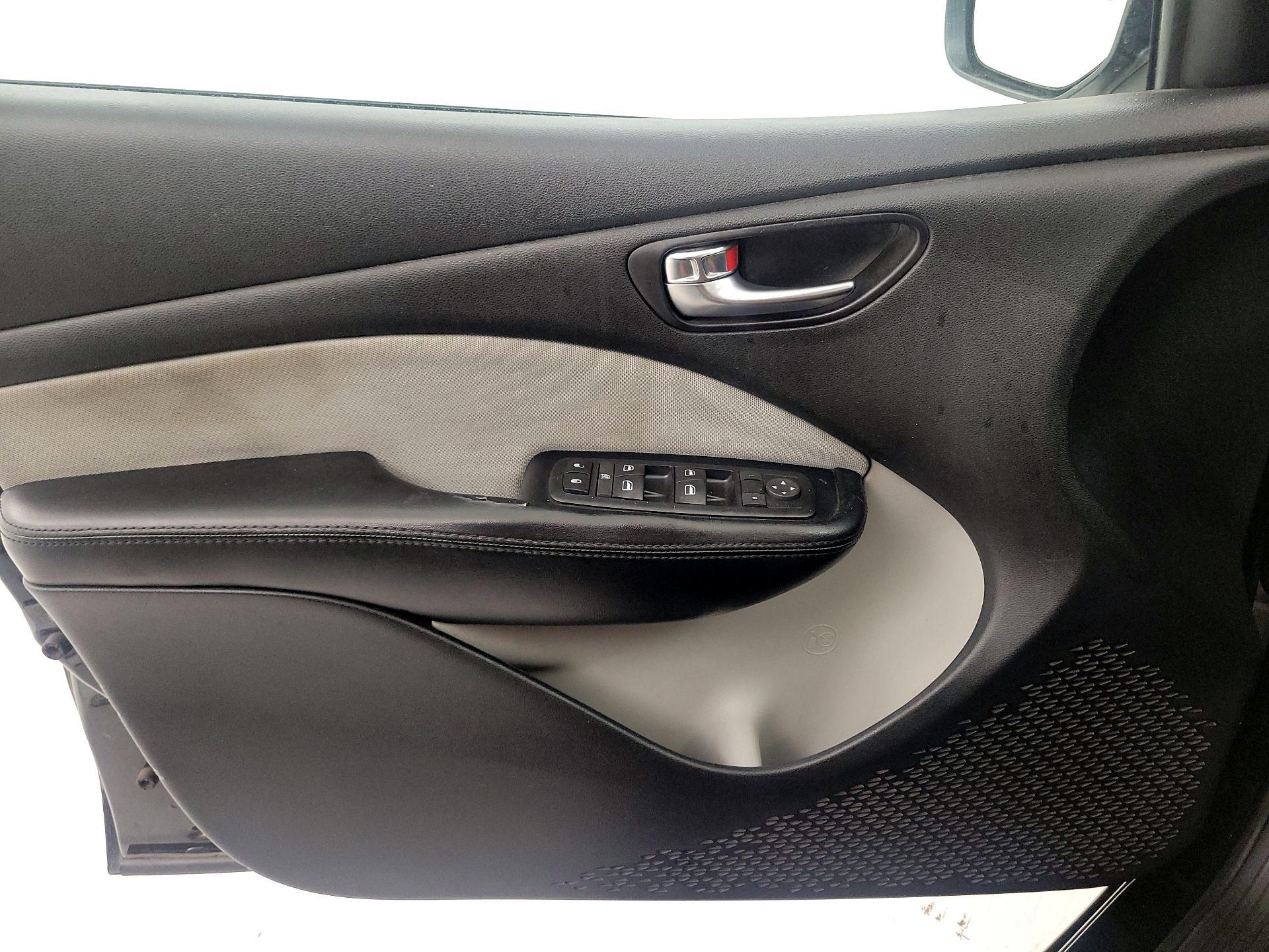 Thumbnail: 2015 Dodge Dart - 12