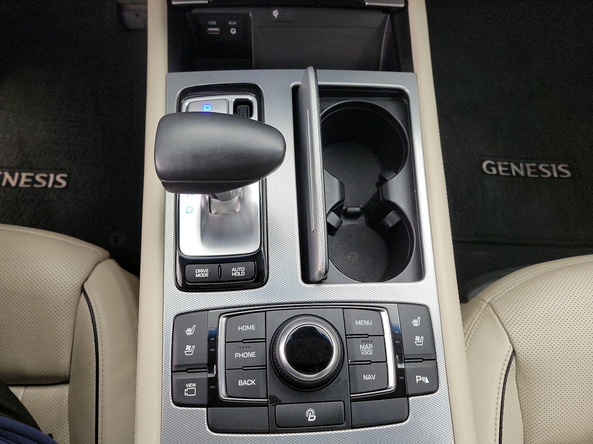 Thumbnail: 2018 Genesis G80 - 18