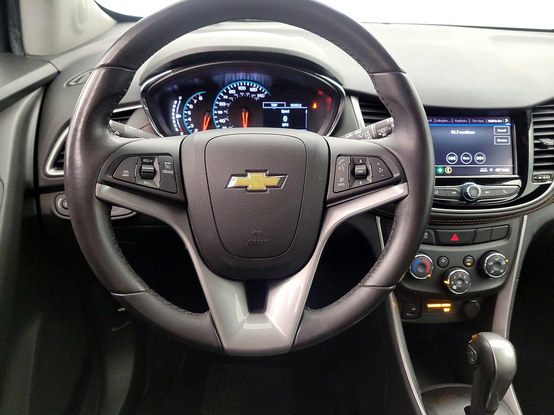 Thumbnail: 2021 Chevrolet Trax - 10