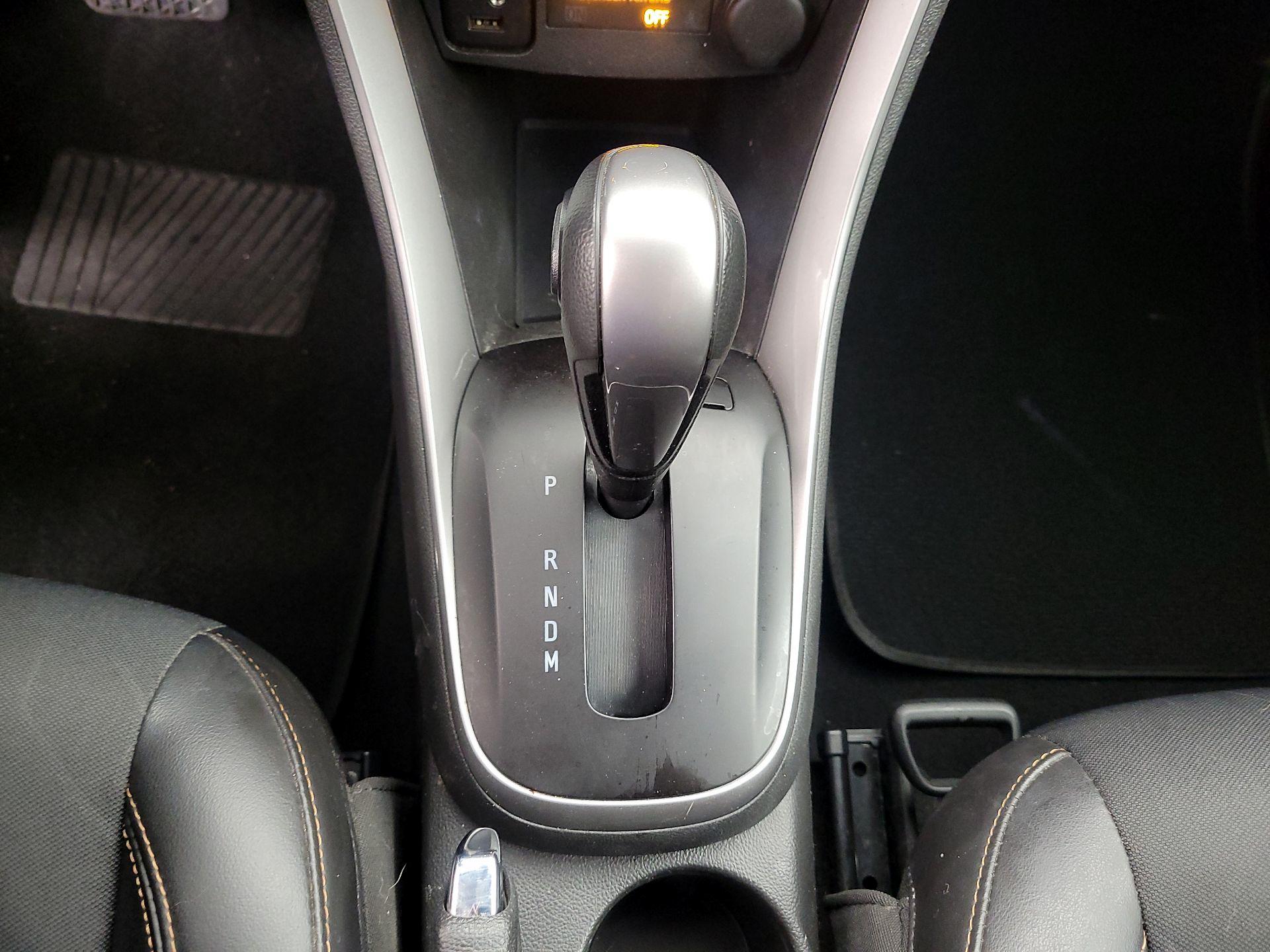 Thumbnail: 2021 Chevrolet Trax - 17