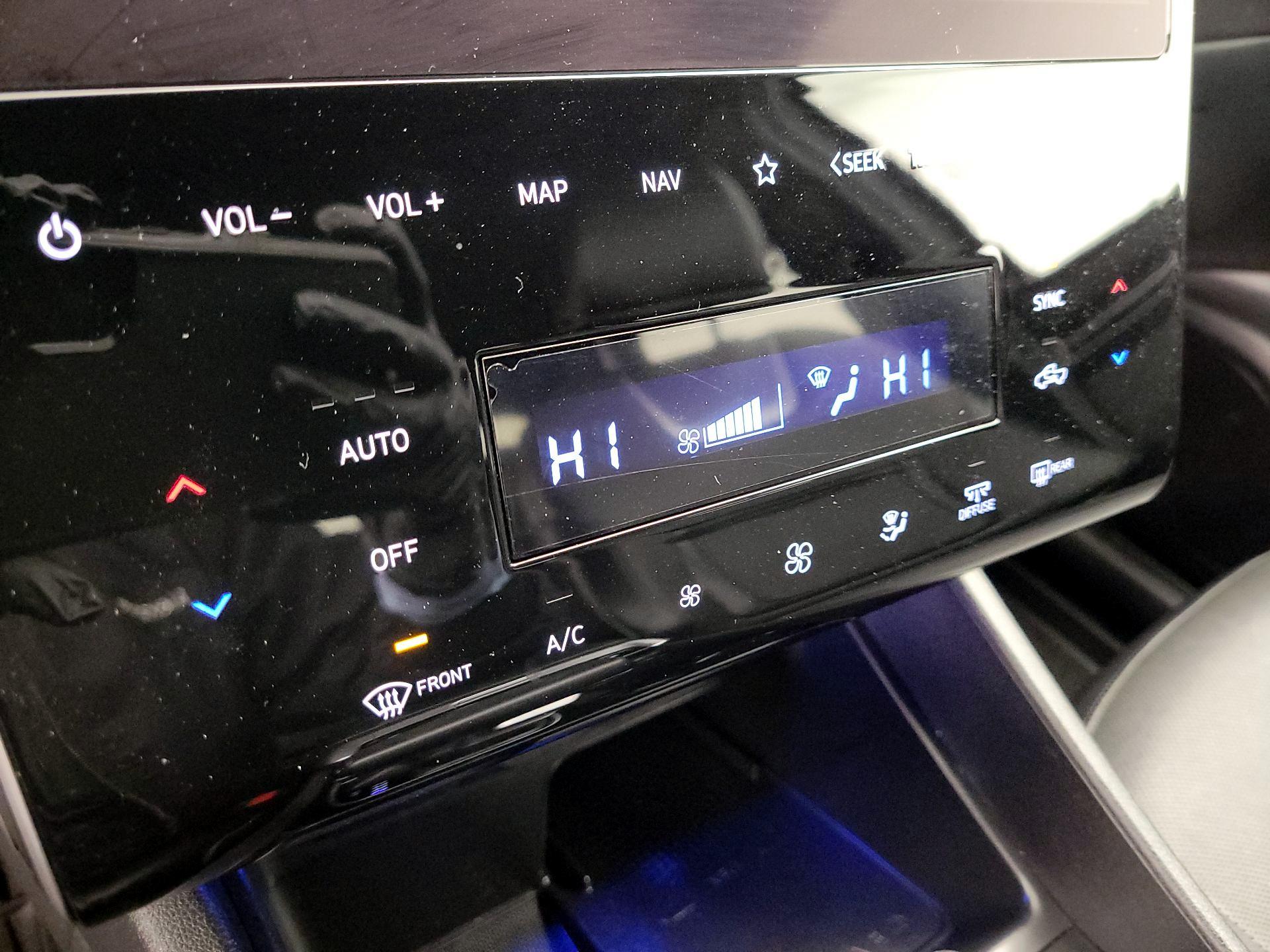 Thumbnail: 2023 Hyundai Santa Cruz - 17