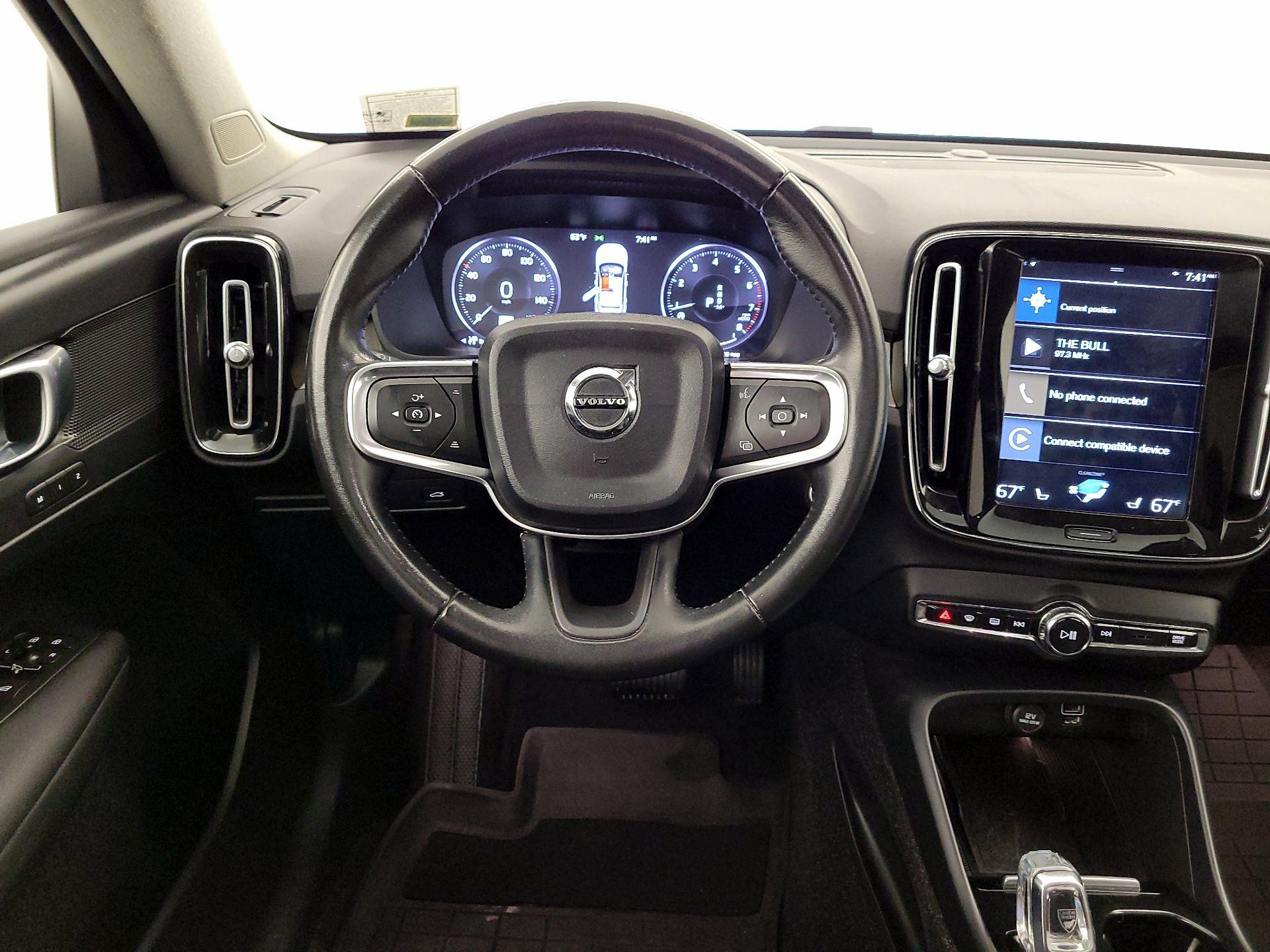 Thumbnail: 2019 Volvo XC40 - 10