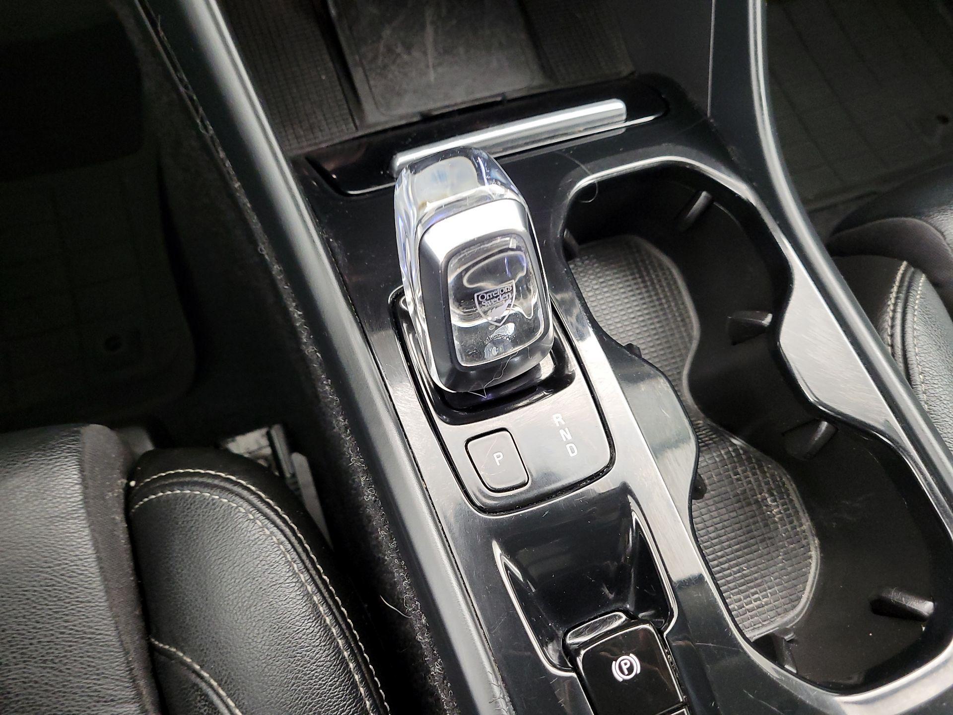 Thumbnail: 2019 Volvo XC40 - 17