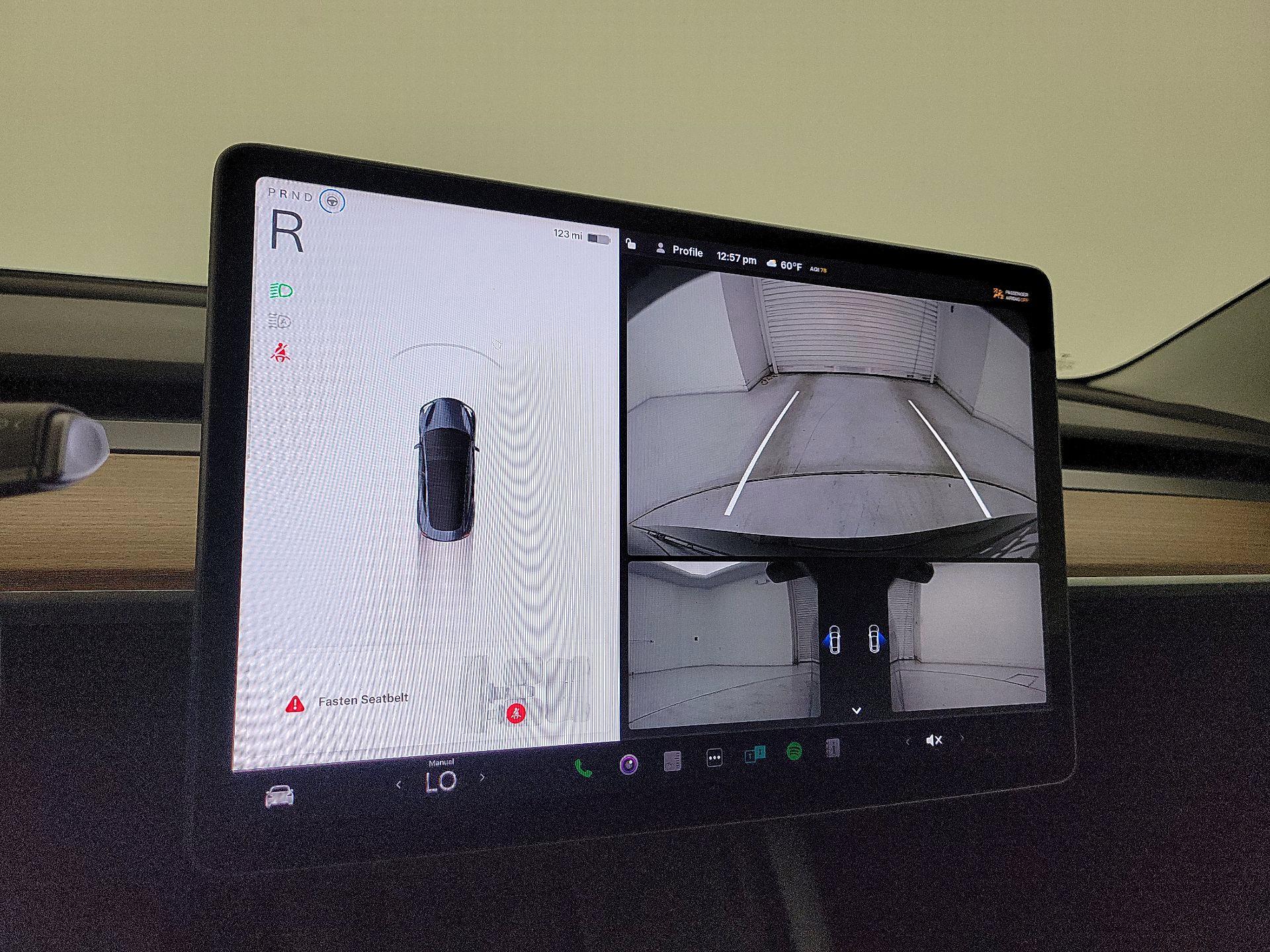 Thumbnail: 2022 Tesla Model 3 - 14