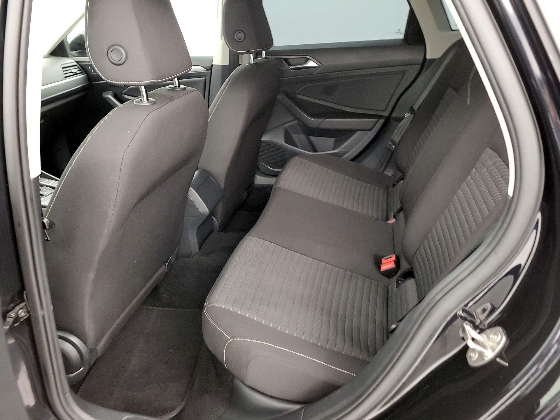 Thumbnail: 2024 Volkswagen Jetta - 19