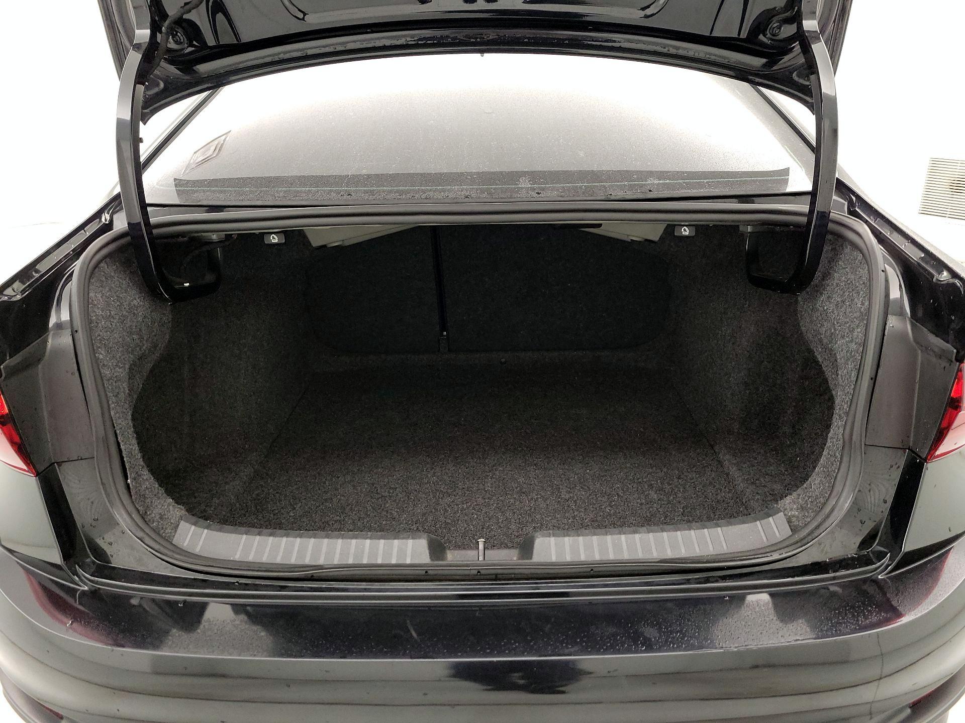 Thumbnail: 2024 Volkswagen Jetta - 20