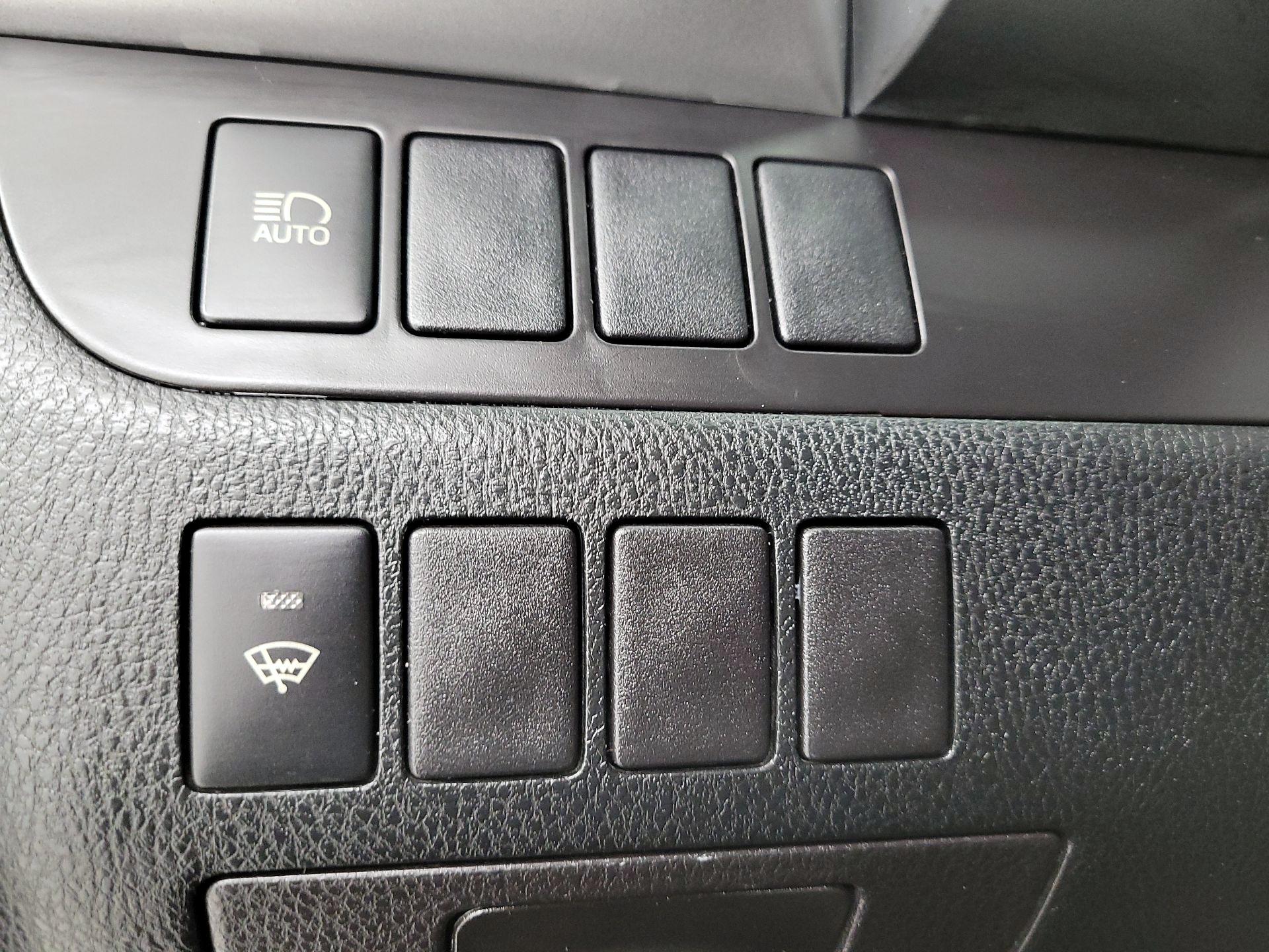 Thumbnail: 2019 Toyota Highlander - 13