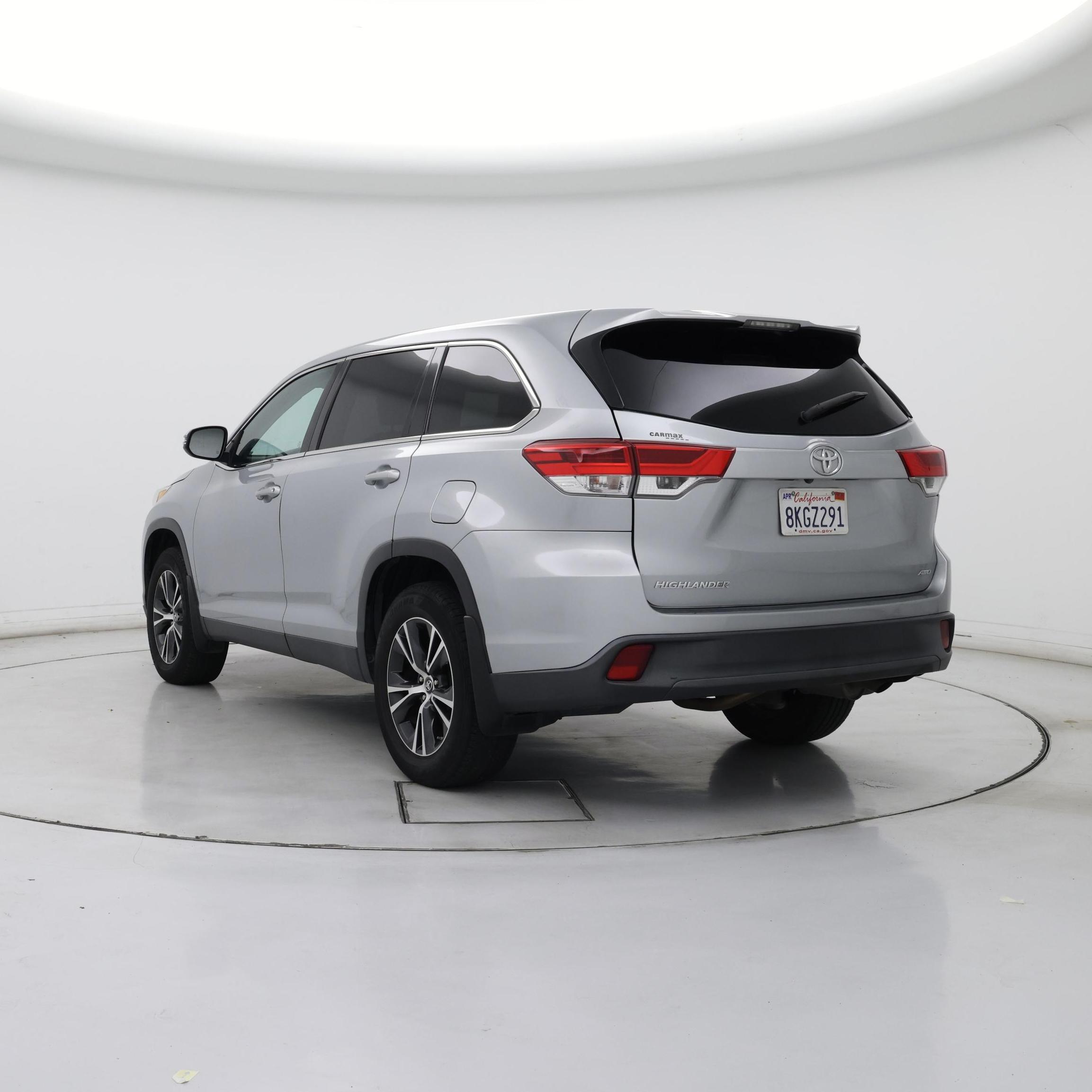 Thumbnail: 2019 Toyota Highlander - 2