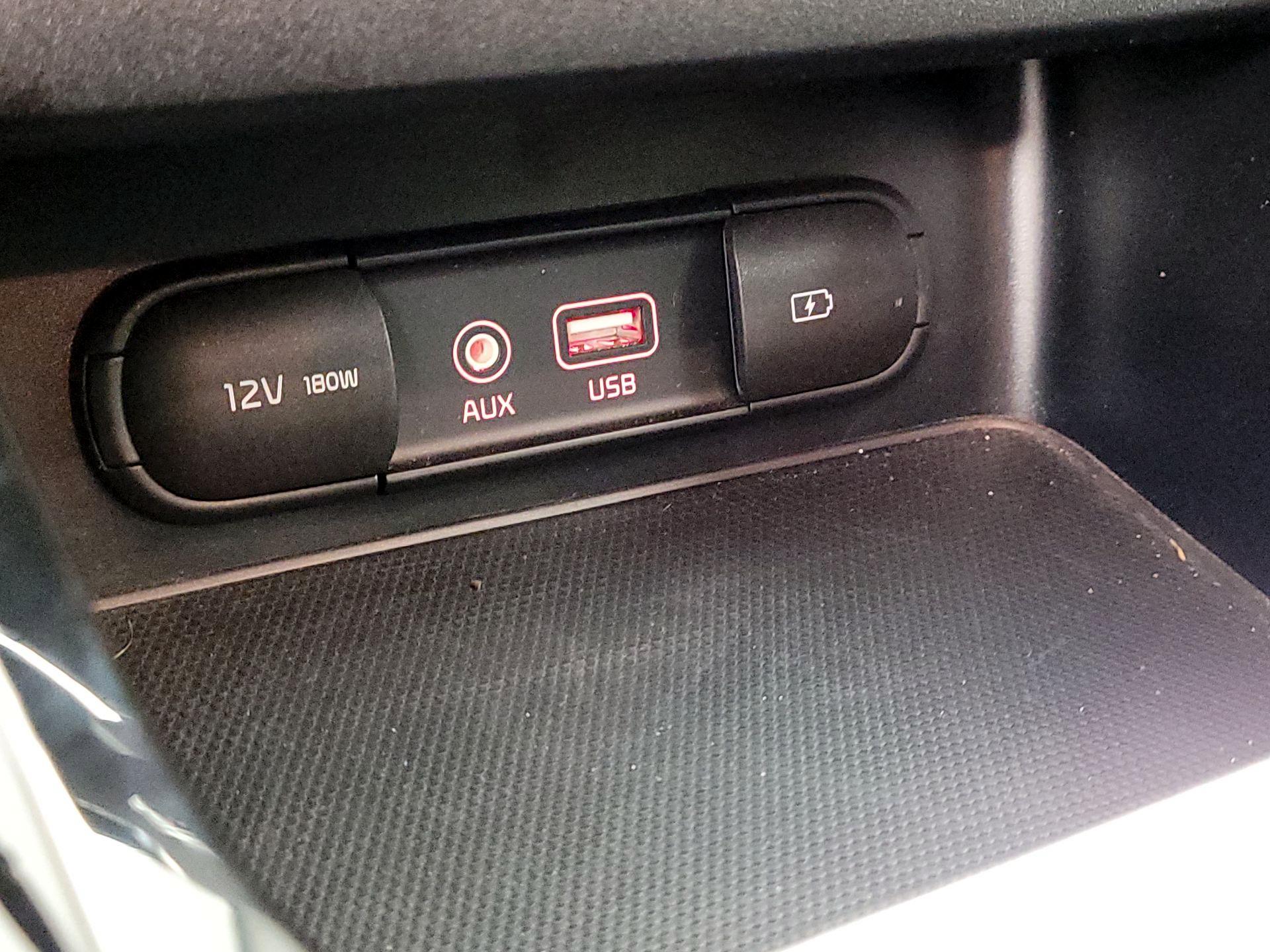 Thumbnail: 2019 Kia Forte - 18