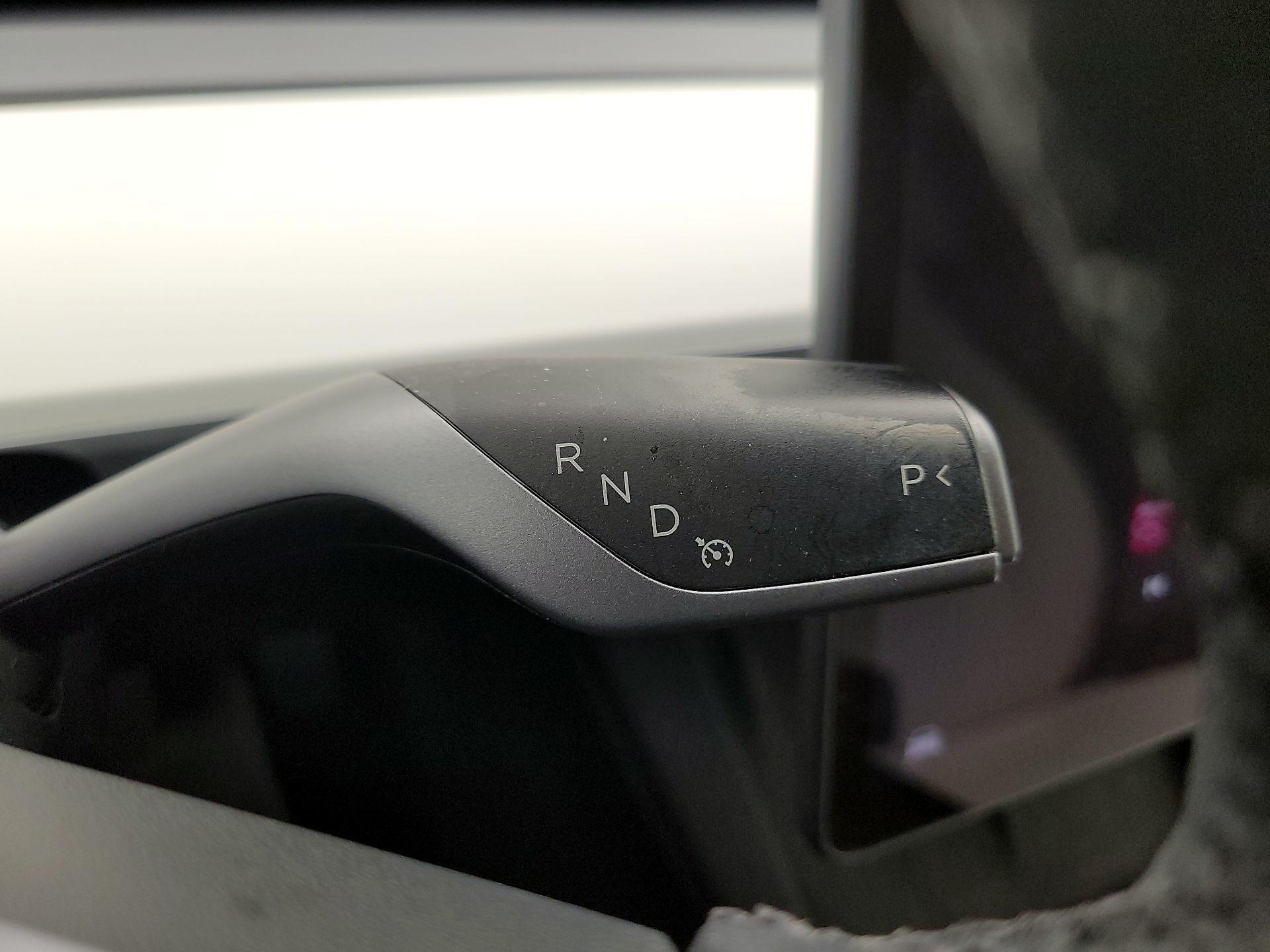 Thumbnail: 2023 Tesla Model 3 - 17