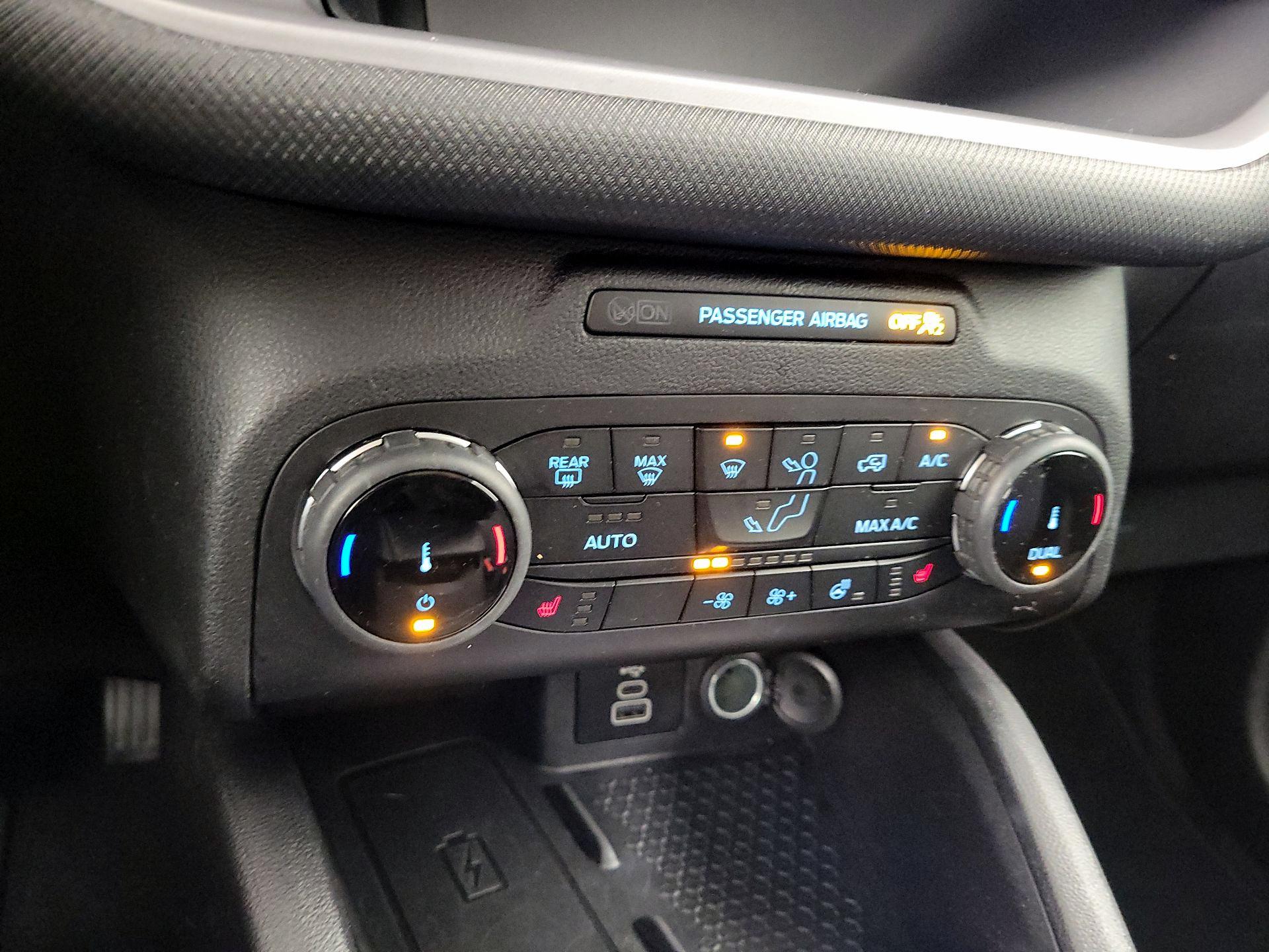 Thumbnail: 2023 Ford Bronco Sport - 17