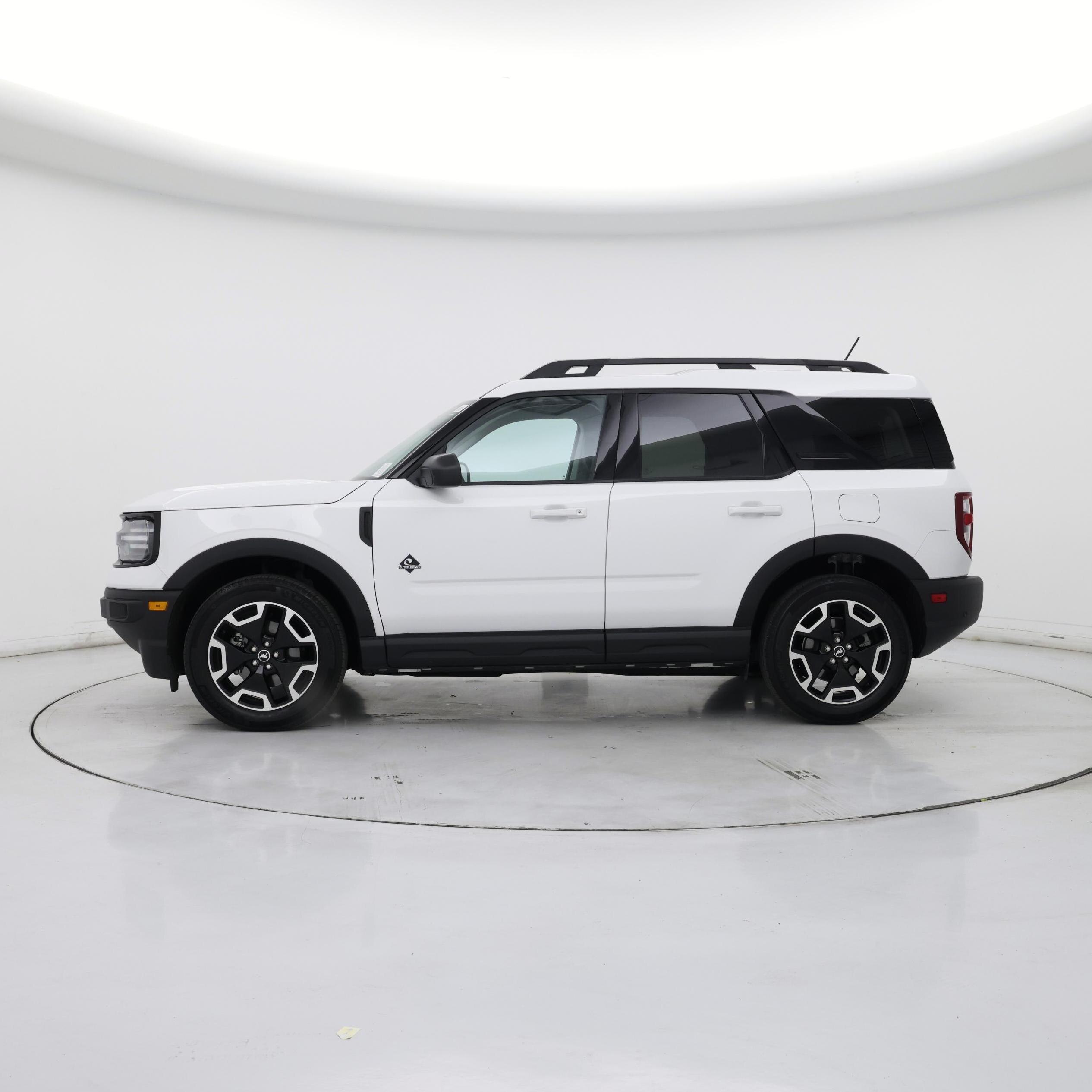 Thumbnail: 2023 Ford Bronco Sport - 3