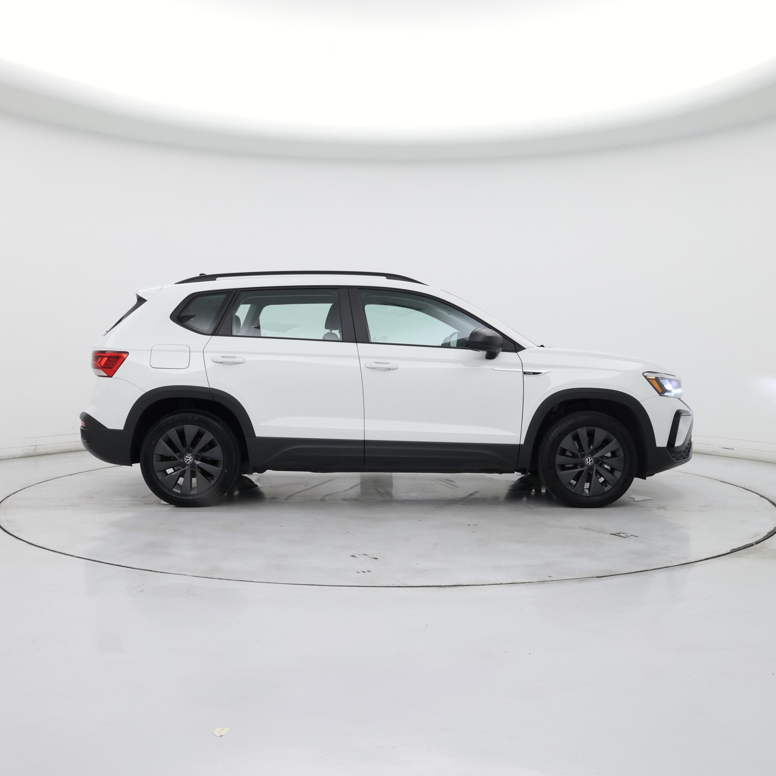 Thumbnail: 2022 Volkswagen Taos - 7