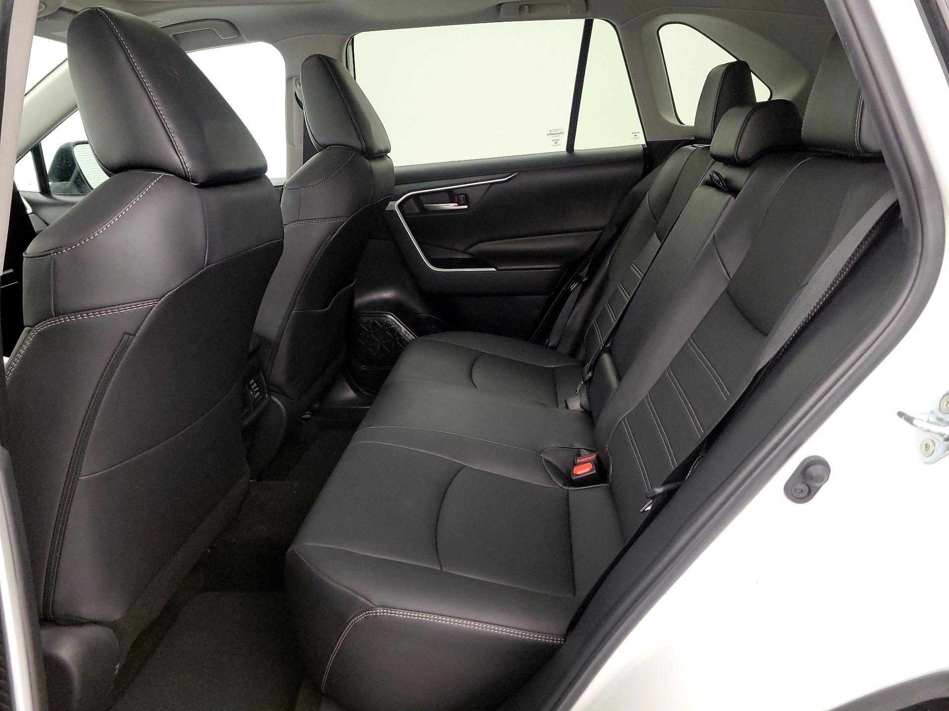 Thumbnail: 2023 Toyota RAV4 - 20